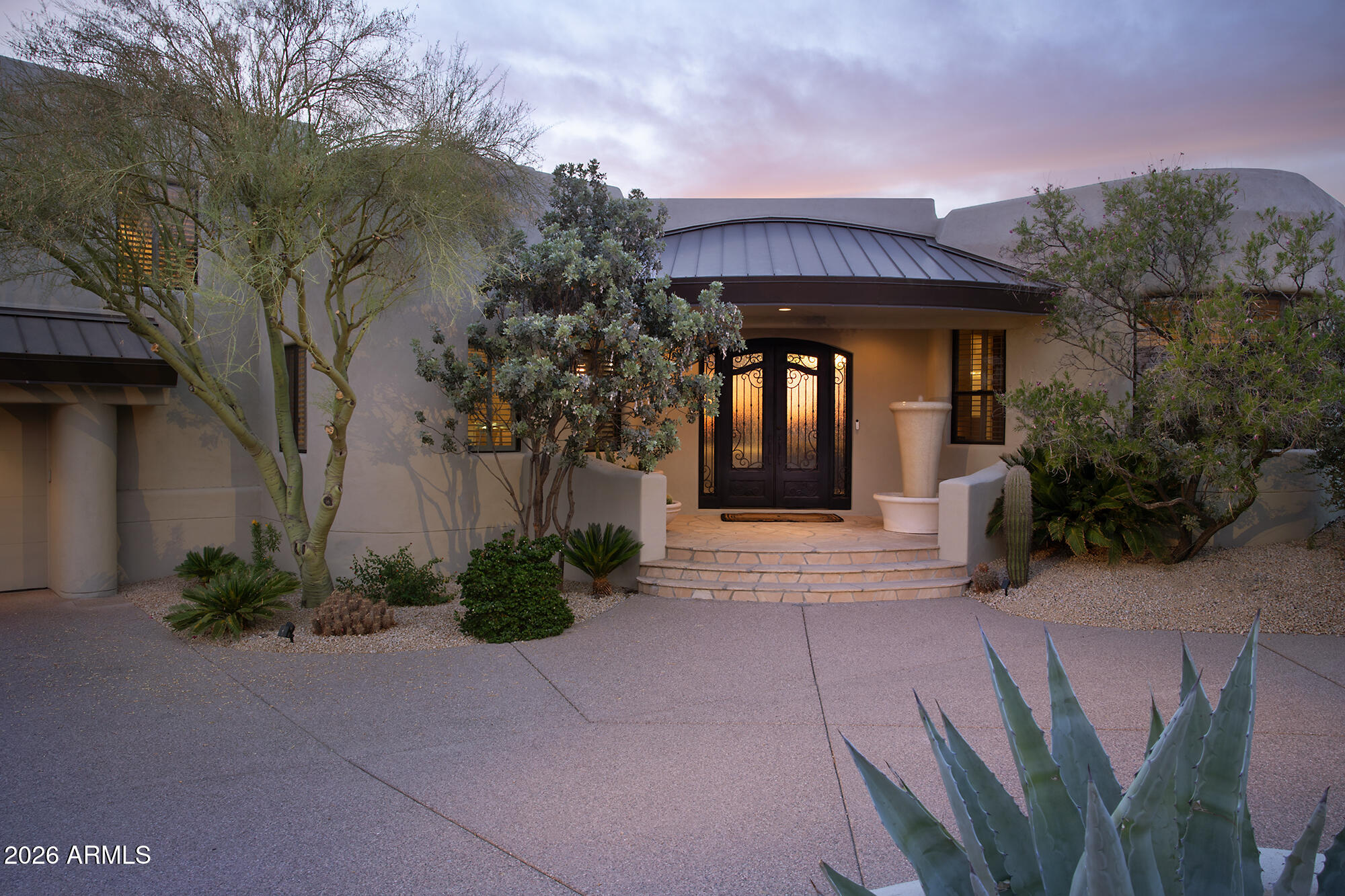 10040 E HAPPY VALLEY Road 598