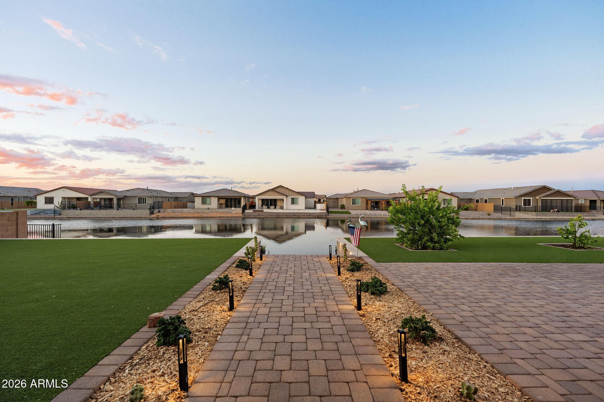 40392 W DESERT FAIRWAYS Drive