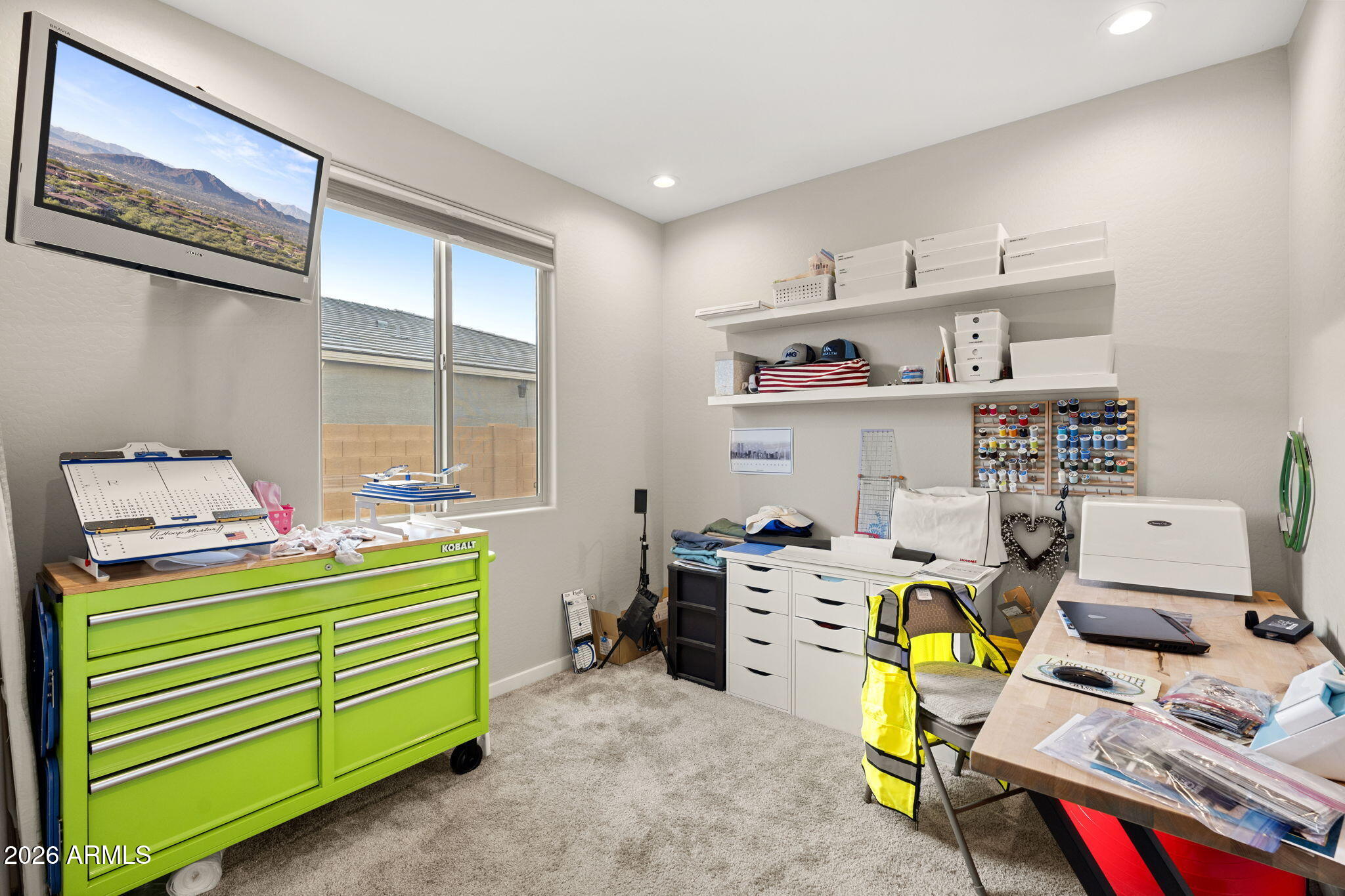 40392 W DESERT FAIRWAYS Drive