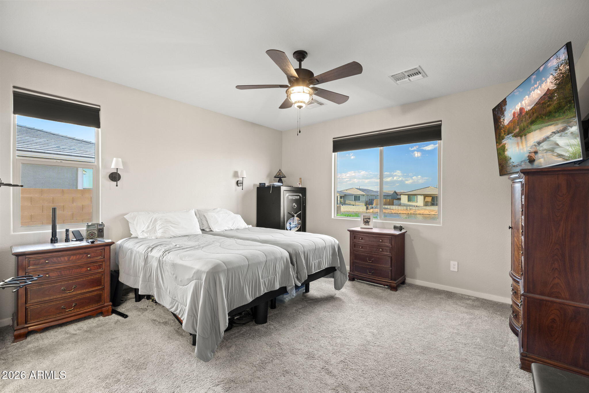40392 W DESERT FAIRWAYS Drive