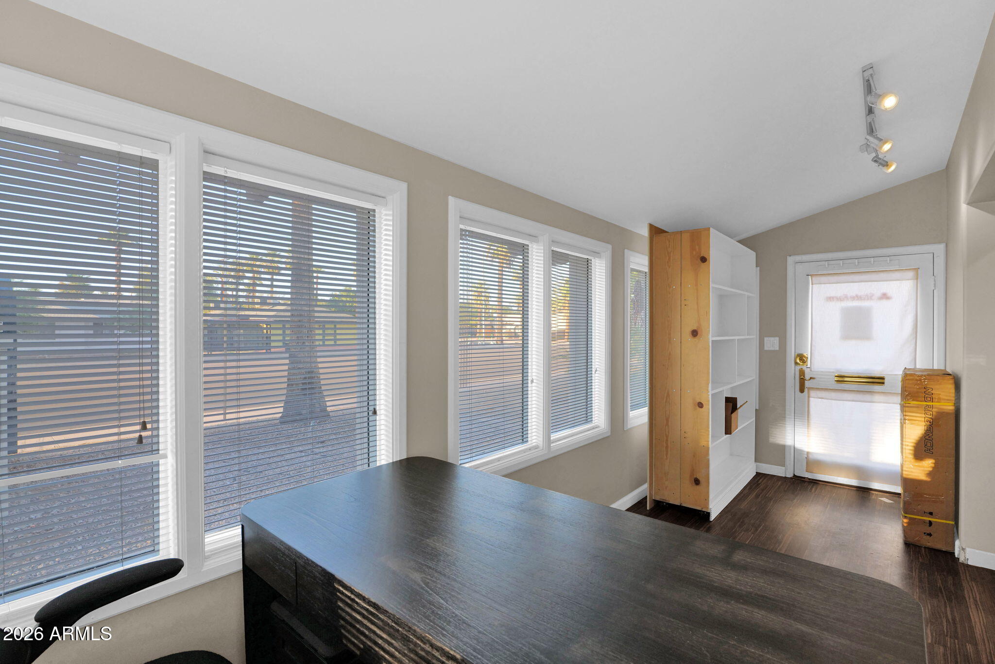 1111 W MCDOWELL Road
