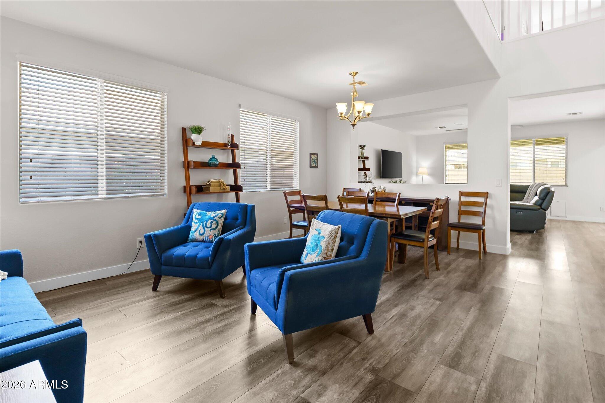 3341 N ARCO
