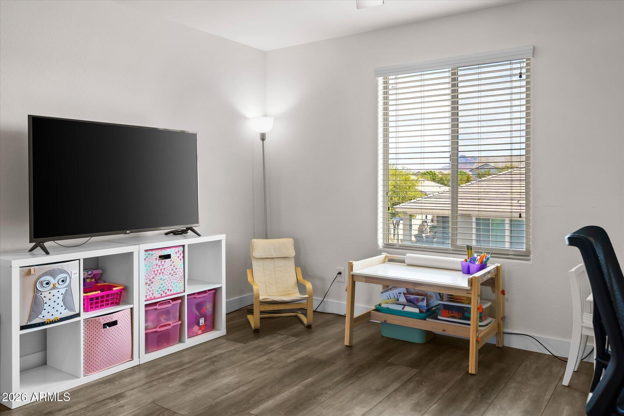 3341 N ARCO