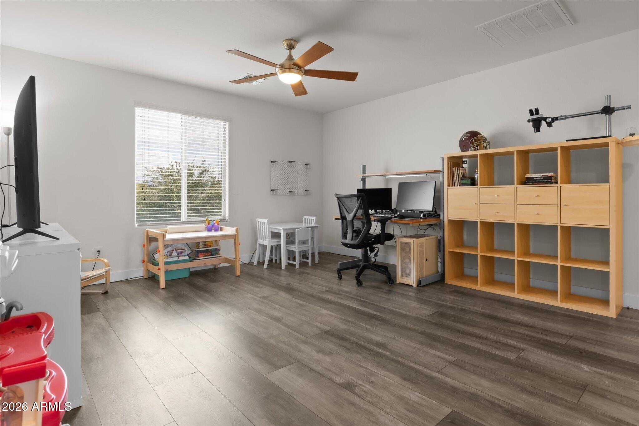 3341 N ARCO