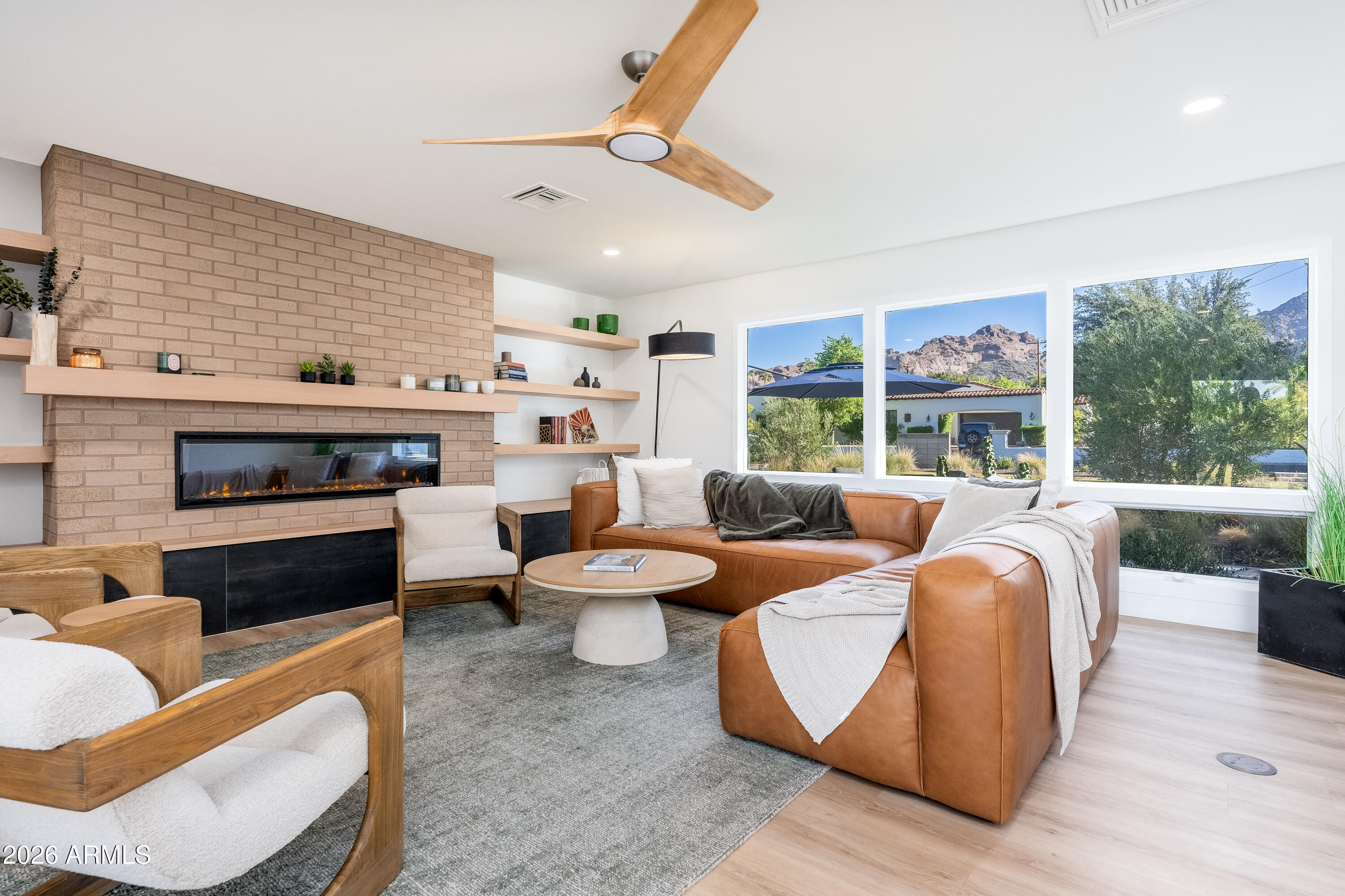 4643 E CALLE DEL MEDIO
