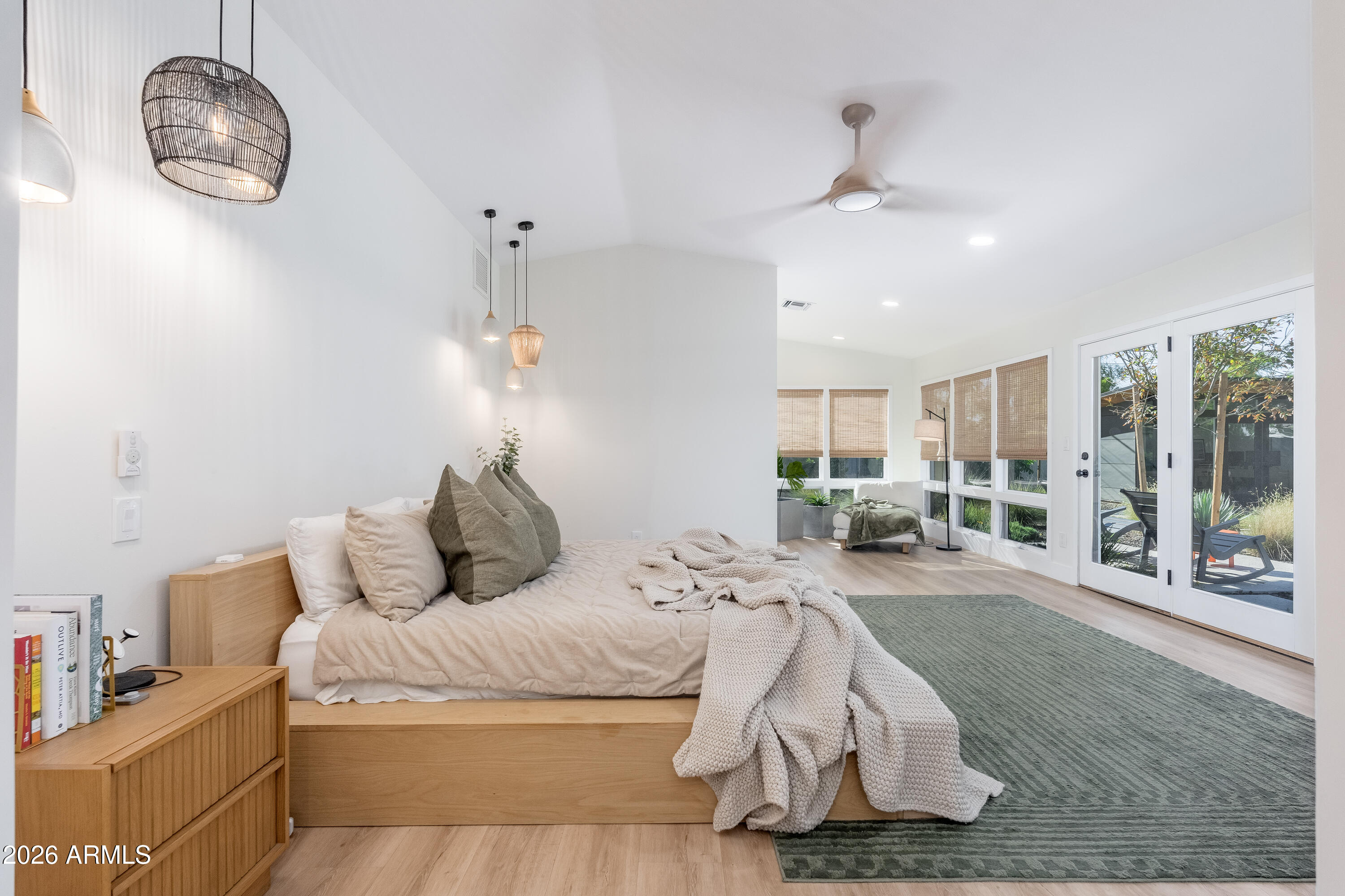 4643 E CALLE DEL MEDIO