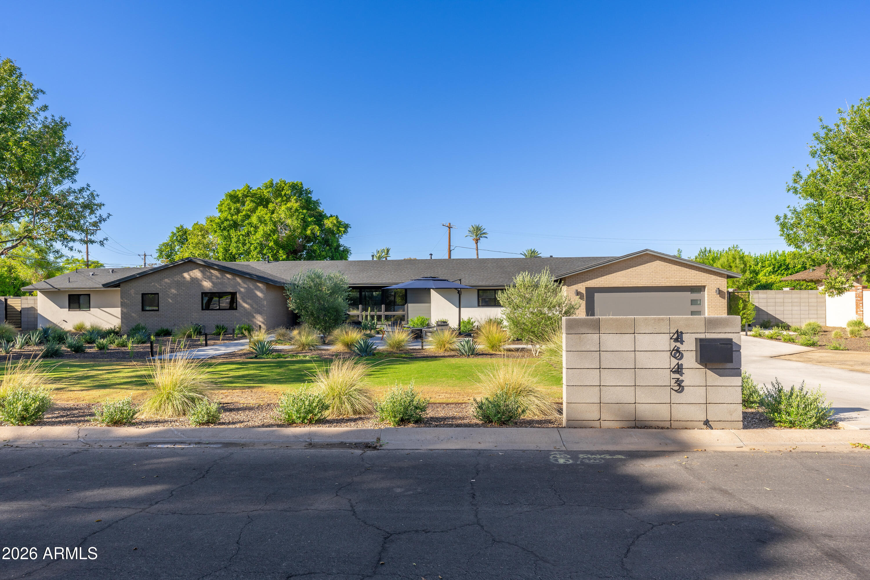 4643 E CALLE DEL MEDIO