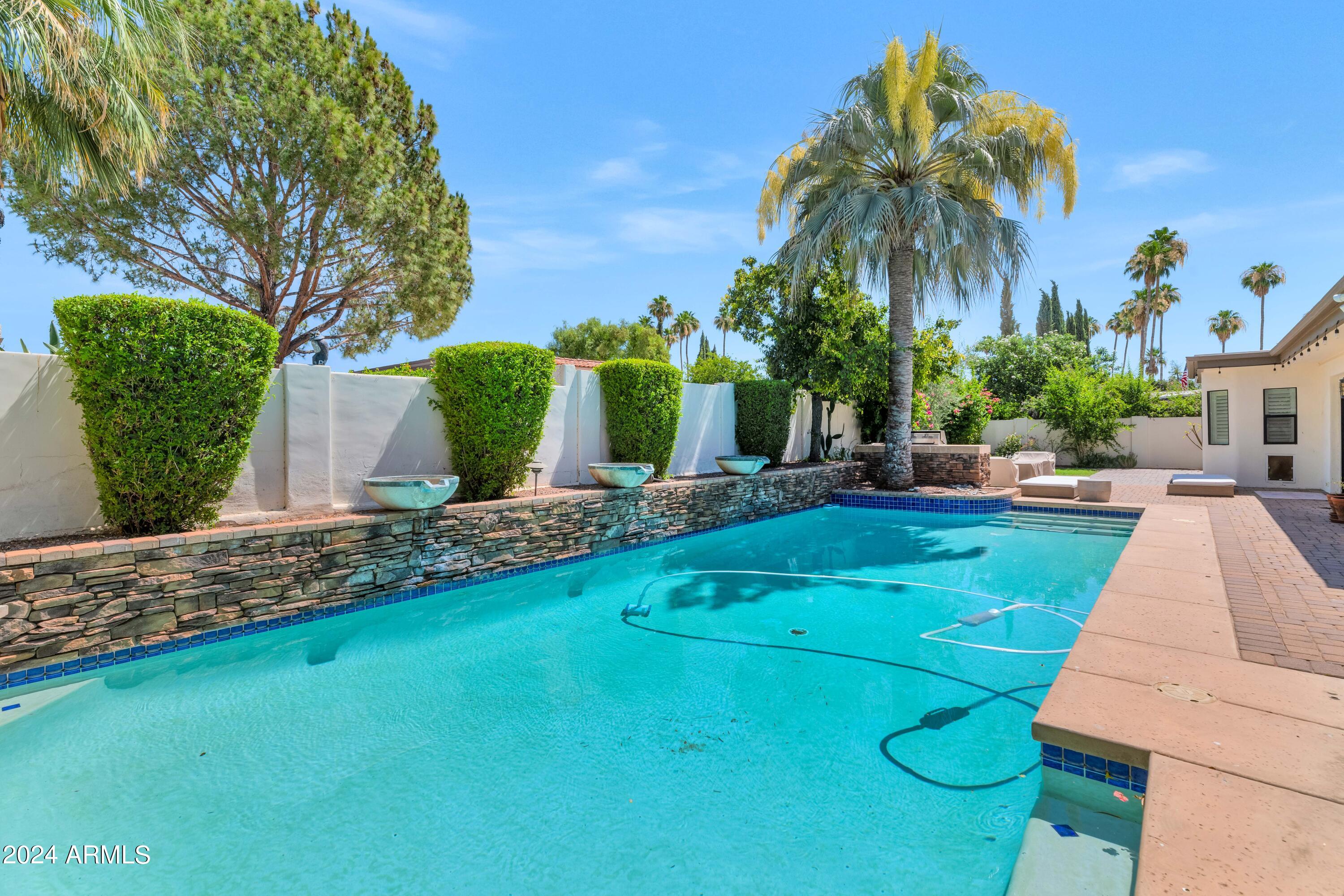 8030 E Via Sierra Drive