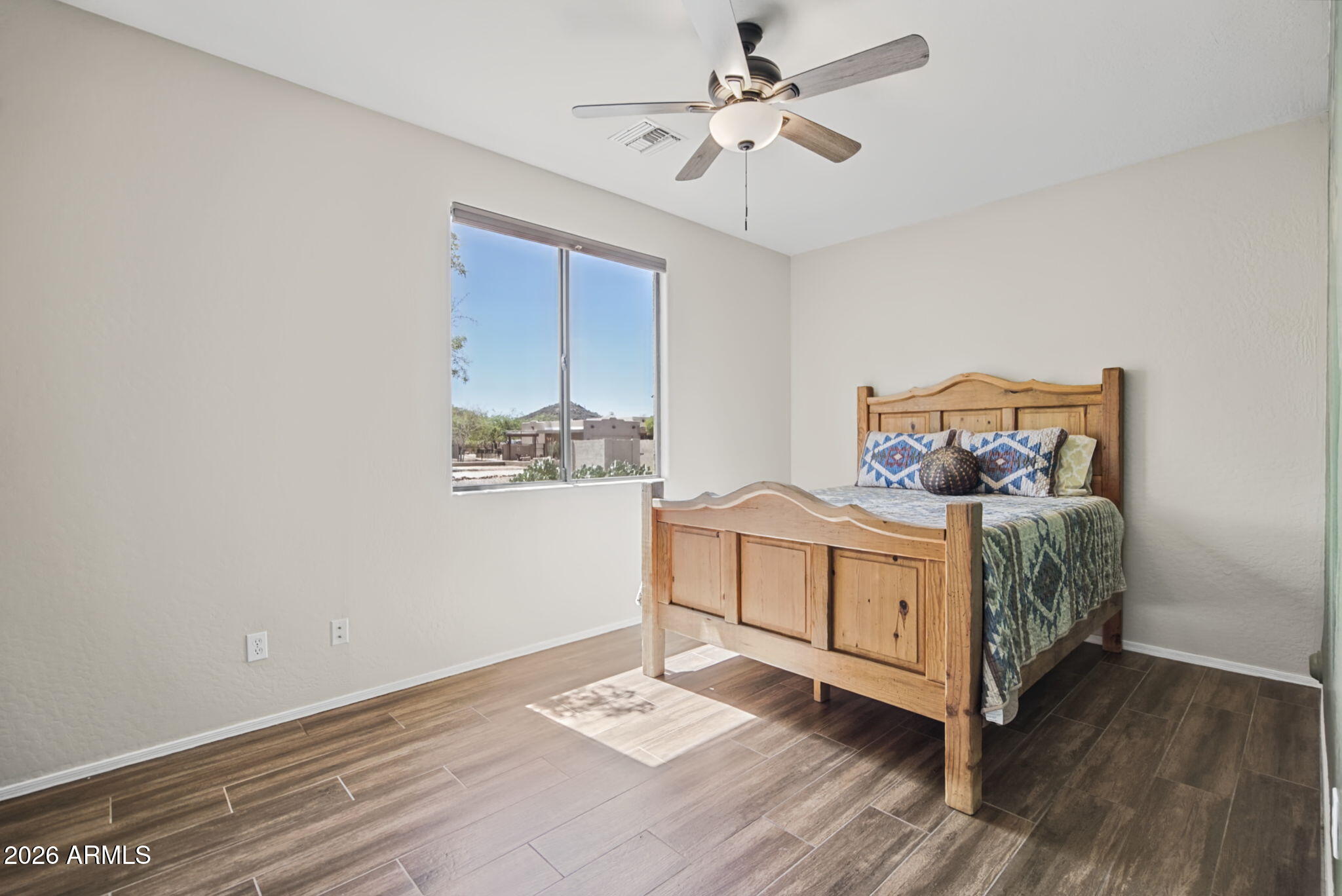 2818 W Tanya Trail