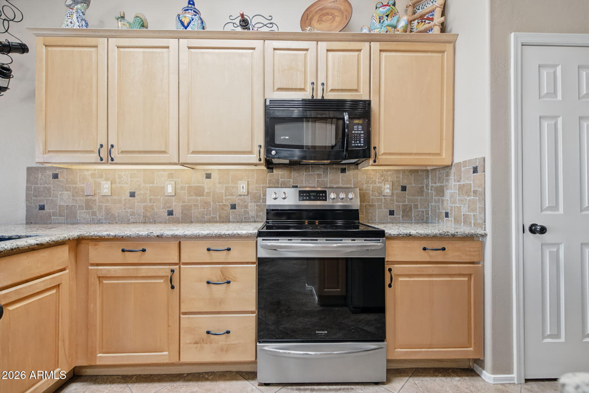 2818 W Tanya Trail