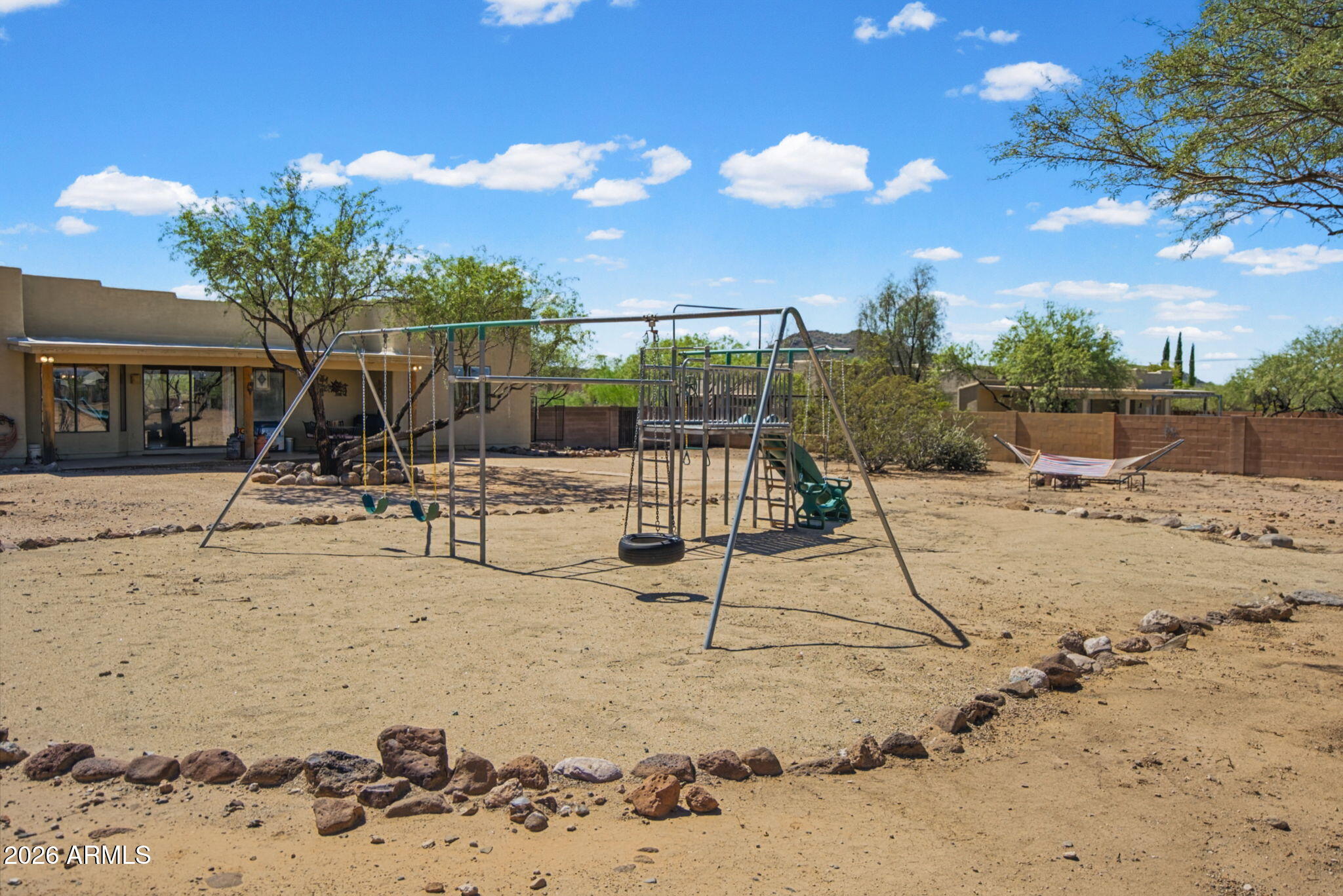 2818 W Tanya Trail