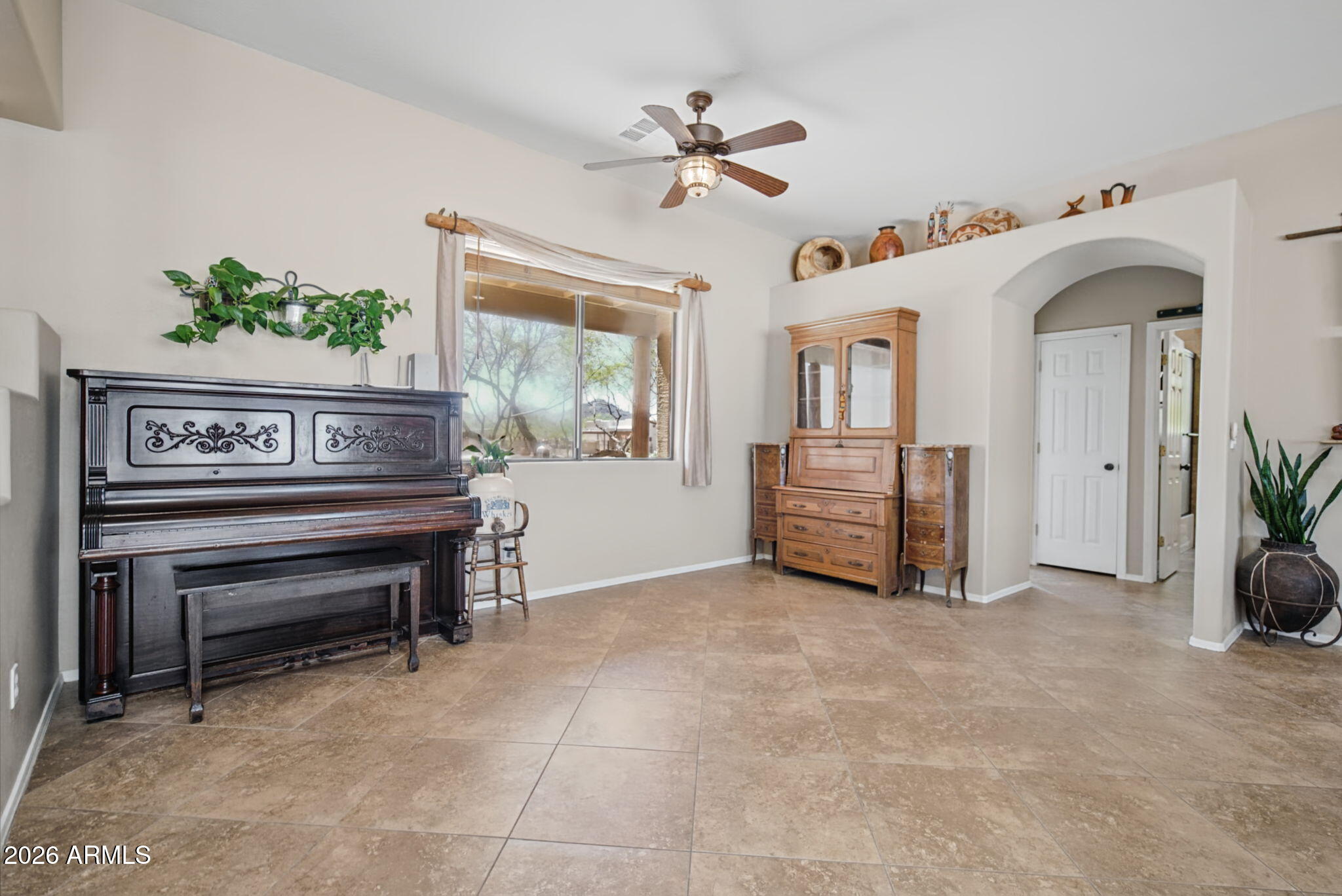 2818 W Tanya Trail