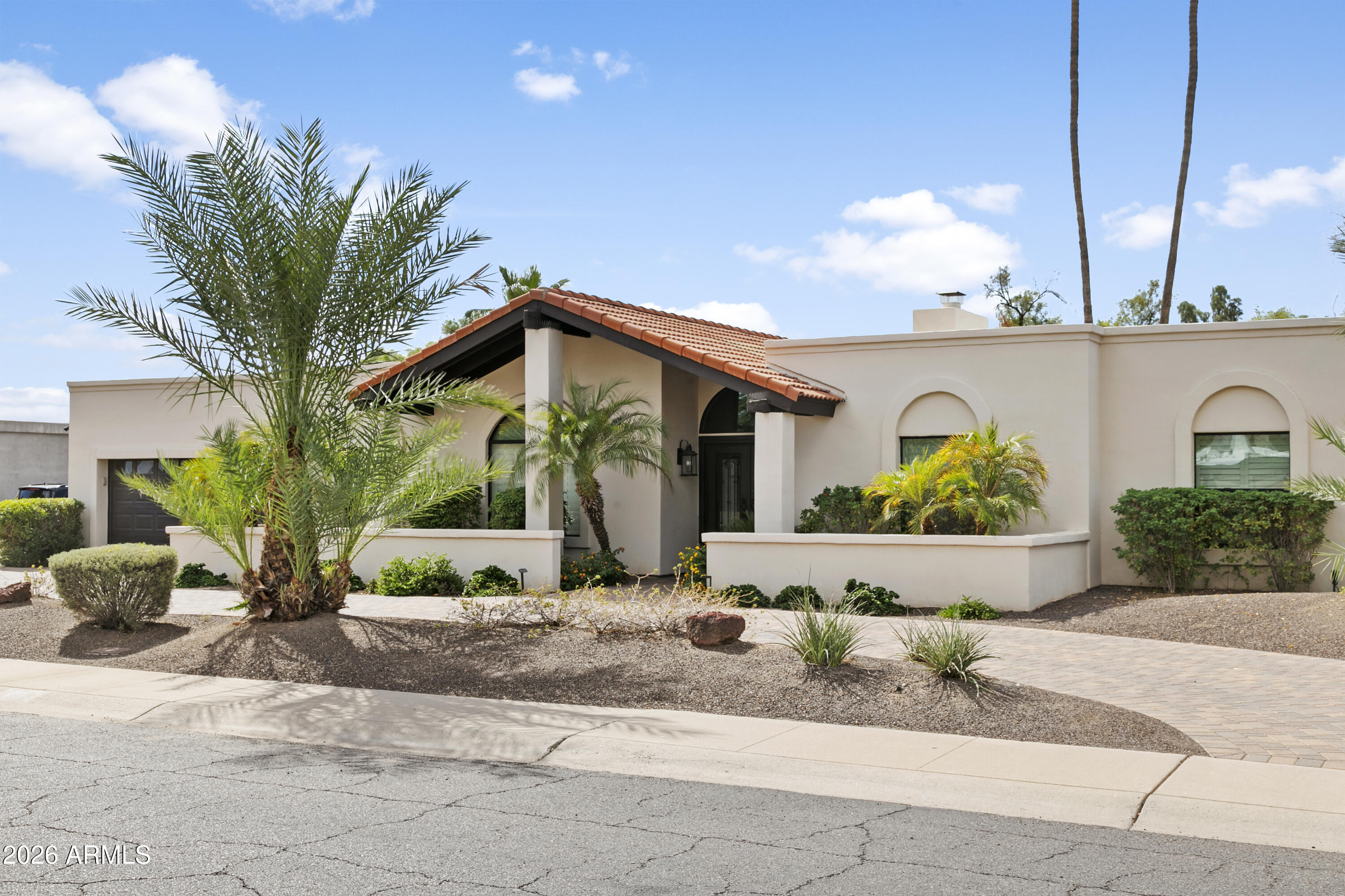 6031 E LUDLOW Drive