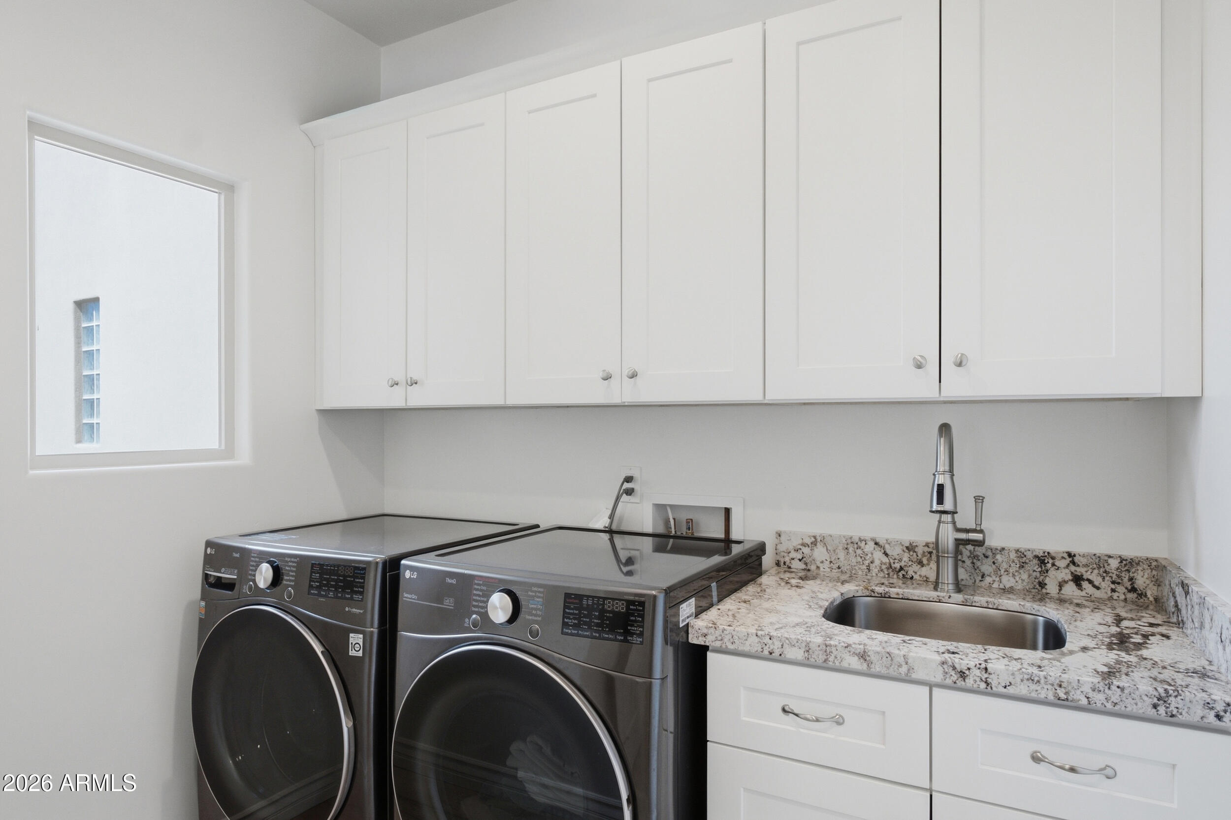 6145 E CAVE CREEK Road Unit: 207