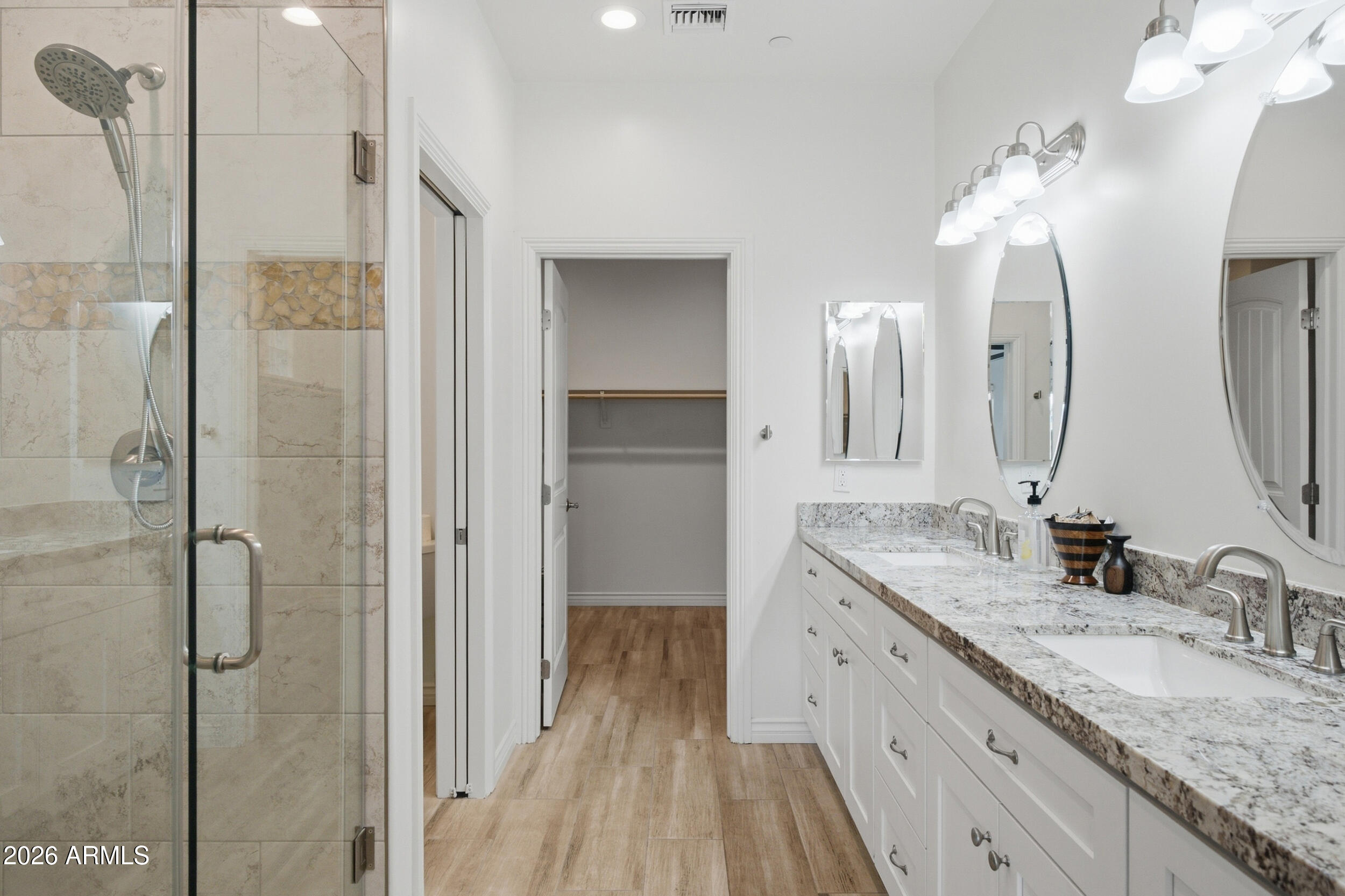6145 E CAVE CREEK Road Unit: 207