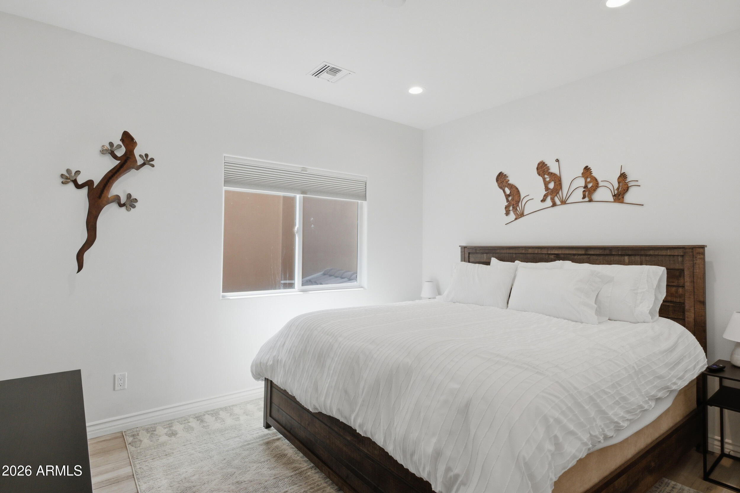6145 E CAVE CREEK Road Unit: 207