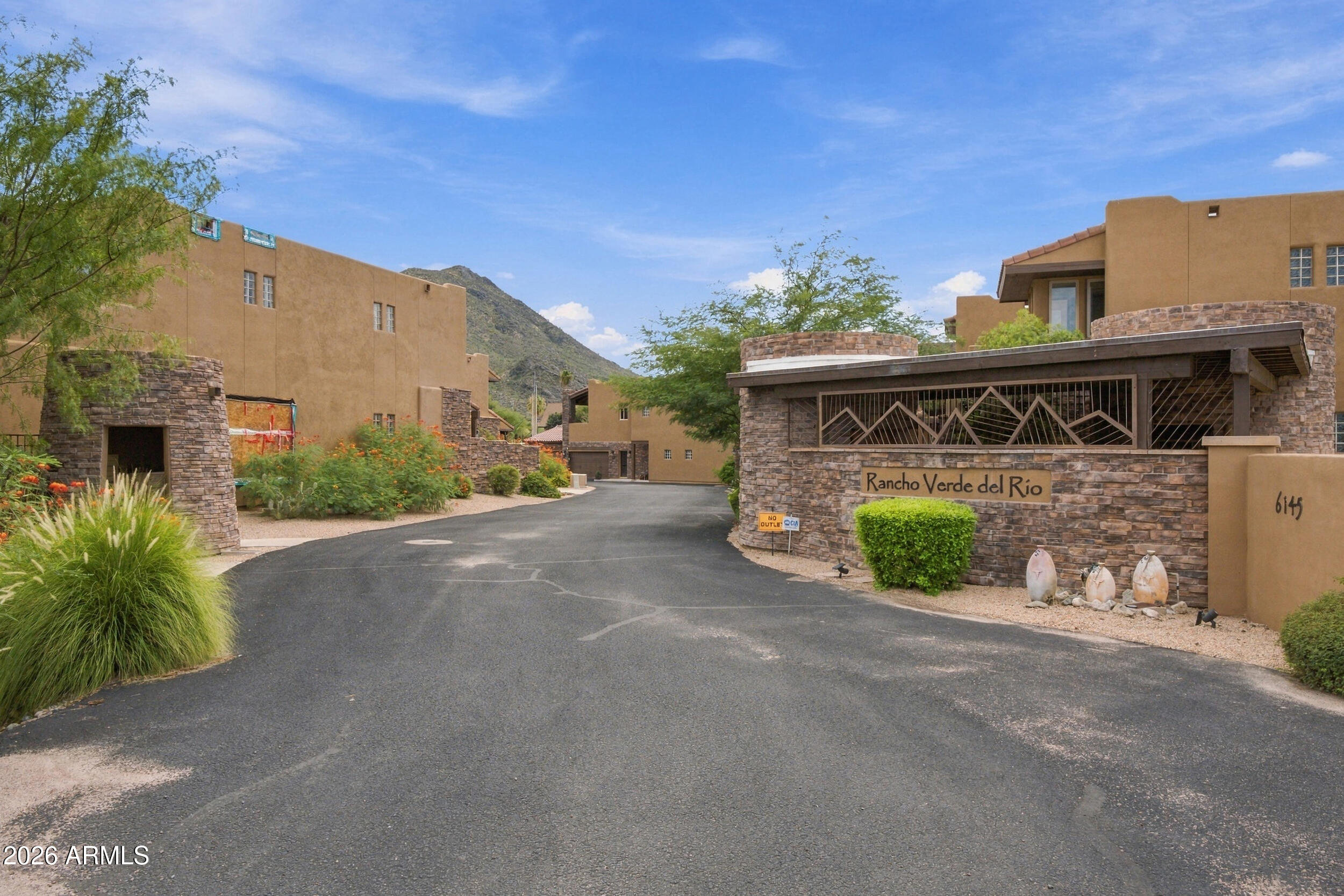 6145 E CAVE CREEK Road Unit: 207
