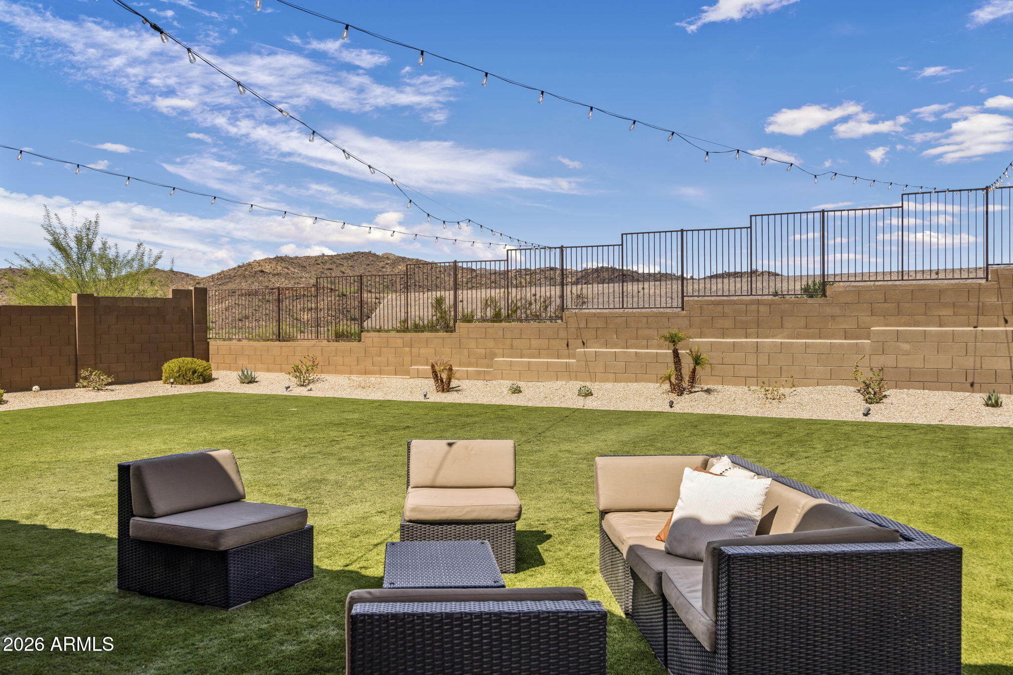 1838 E VILLA LINDA Drive