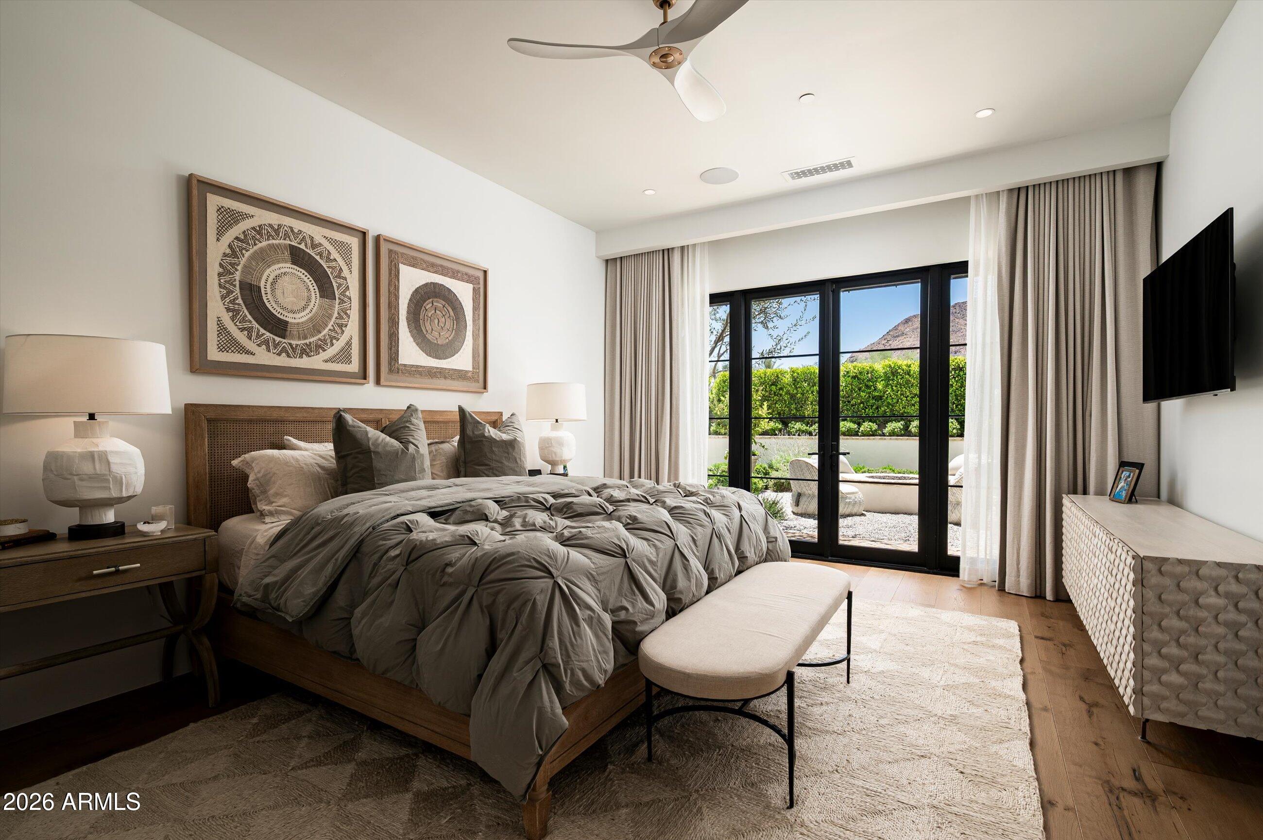 5101 N CASA BLANCA Drive 305