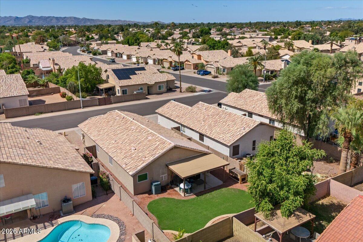 1201 N Woodburne Drive