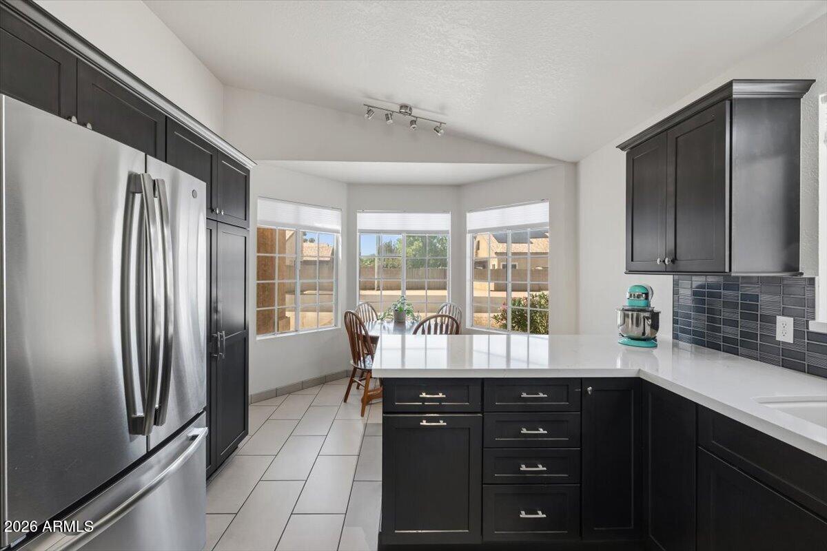 1201 N Woodburne Drive