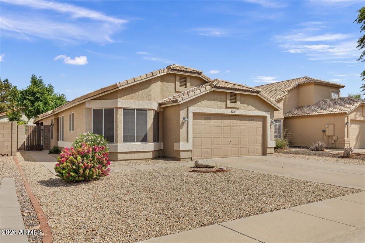 1201 N Woodburne Drive