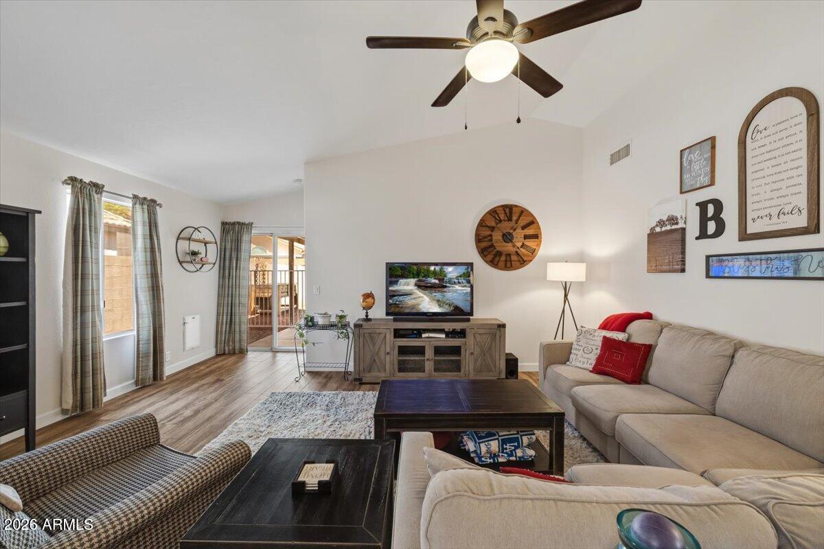 1201 N Woodburne Drive