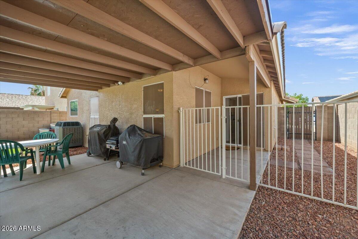 1201 N Woodburne Drive