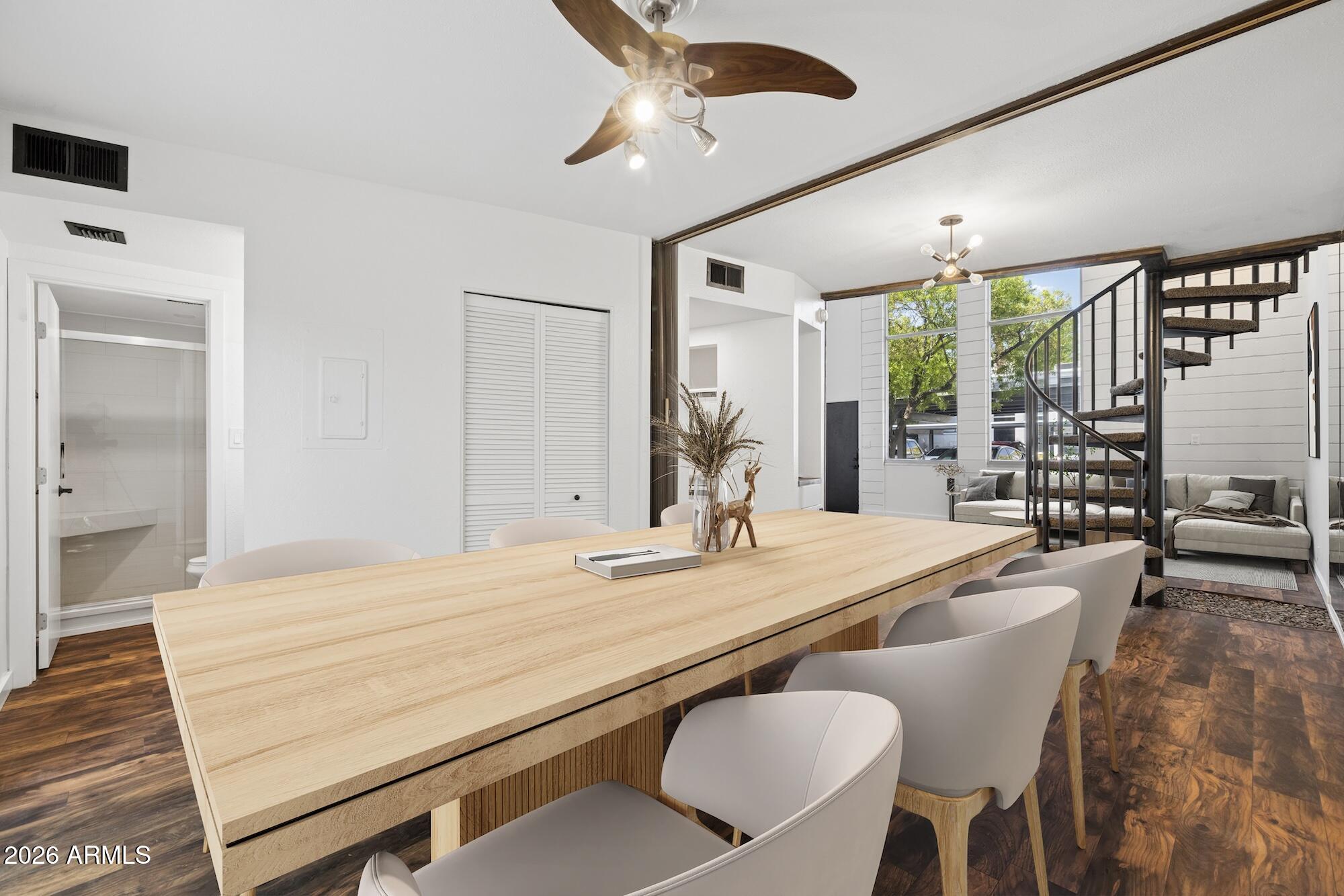 385 W PIERSON Street B4