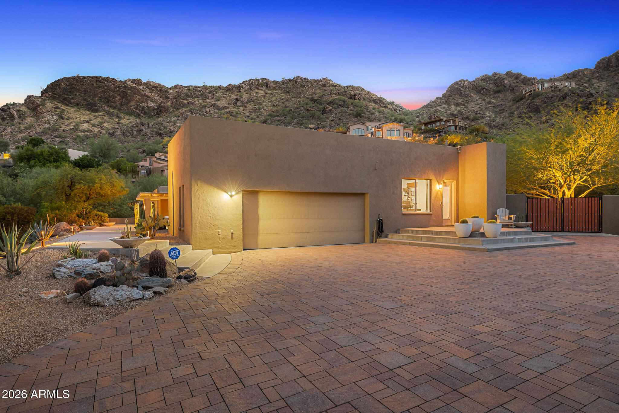 5849 E HUMMINGBIRD Lane