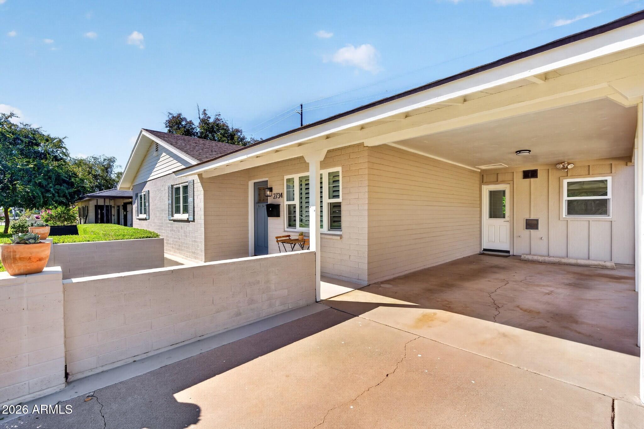2734 E HIGHLAND Avenue