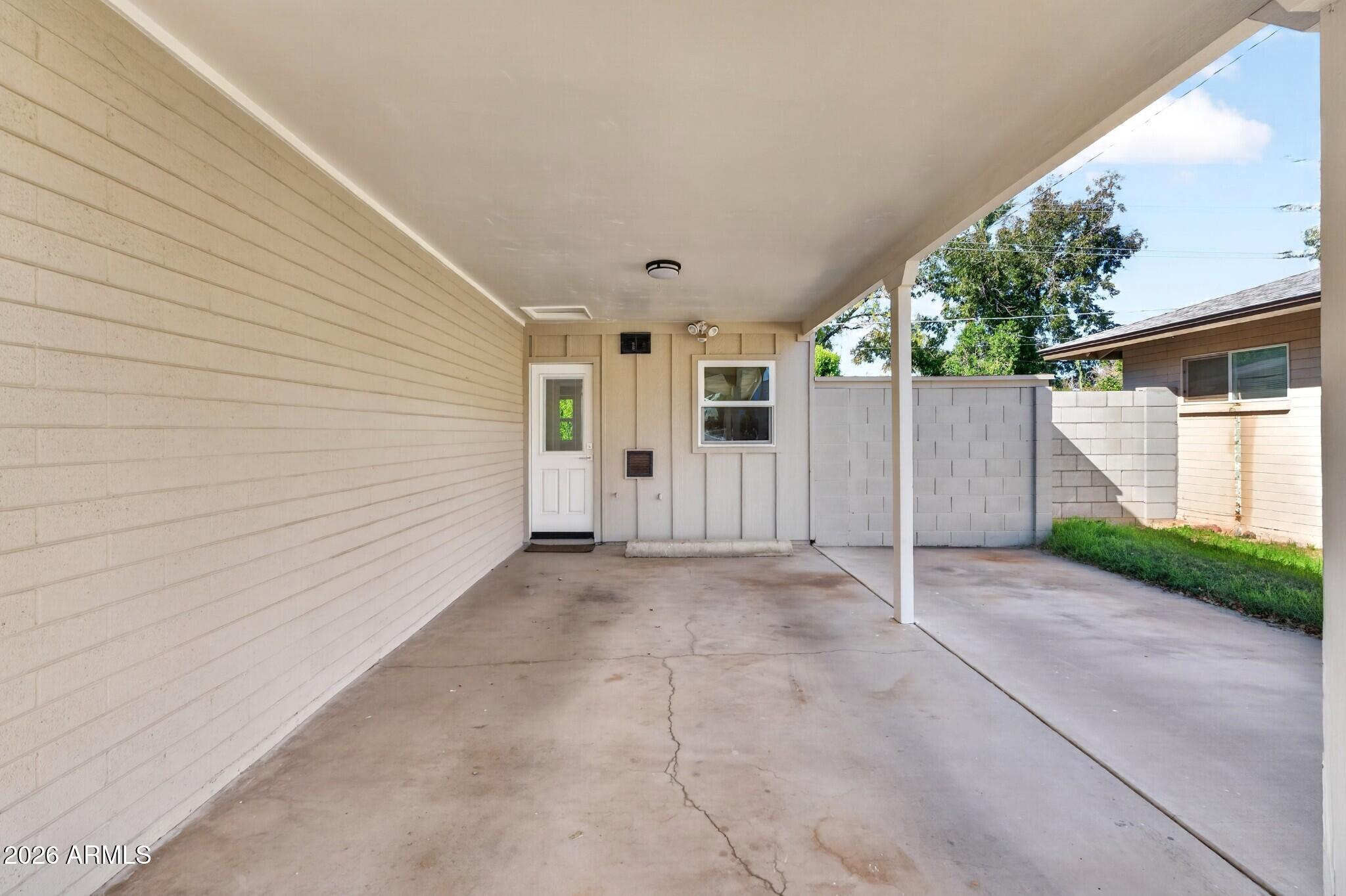 2734 E HIGHLAND Avenue
