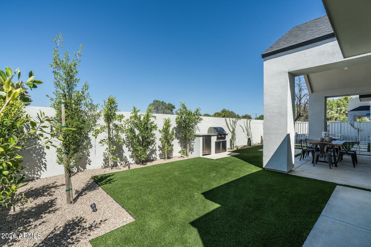6314 N 10TH Drive