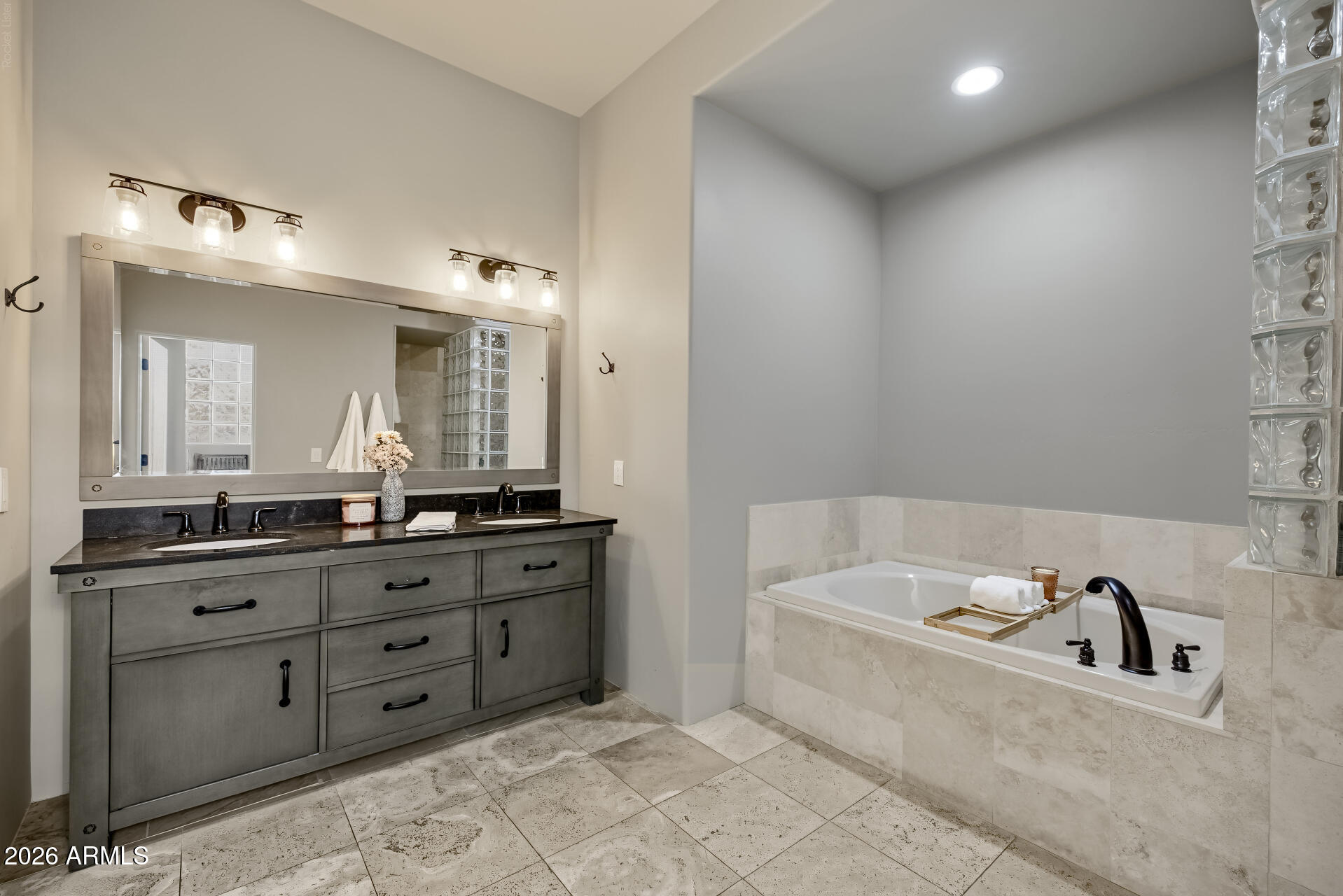 9828 E GAMBLE Lane