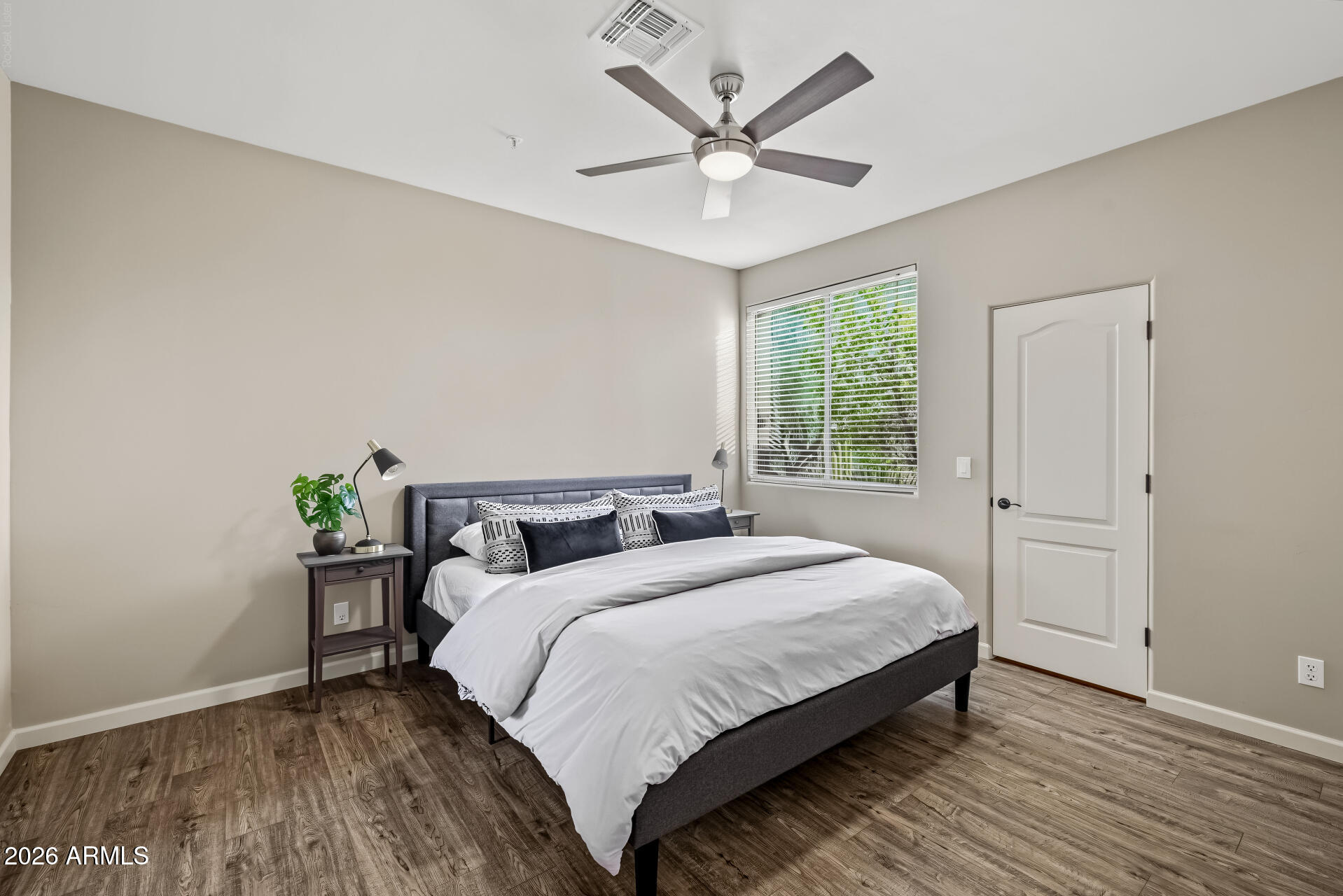 9828 E GAMBLE Lane