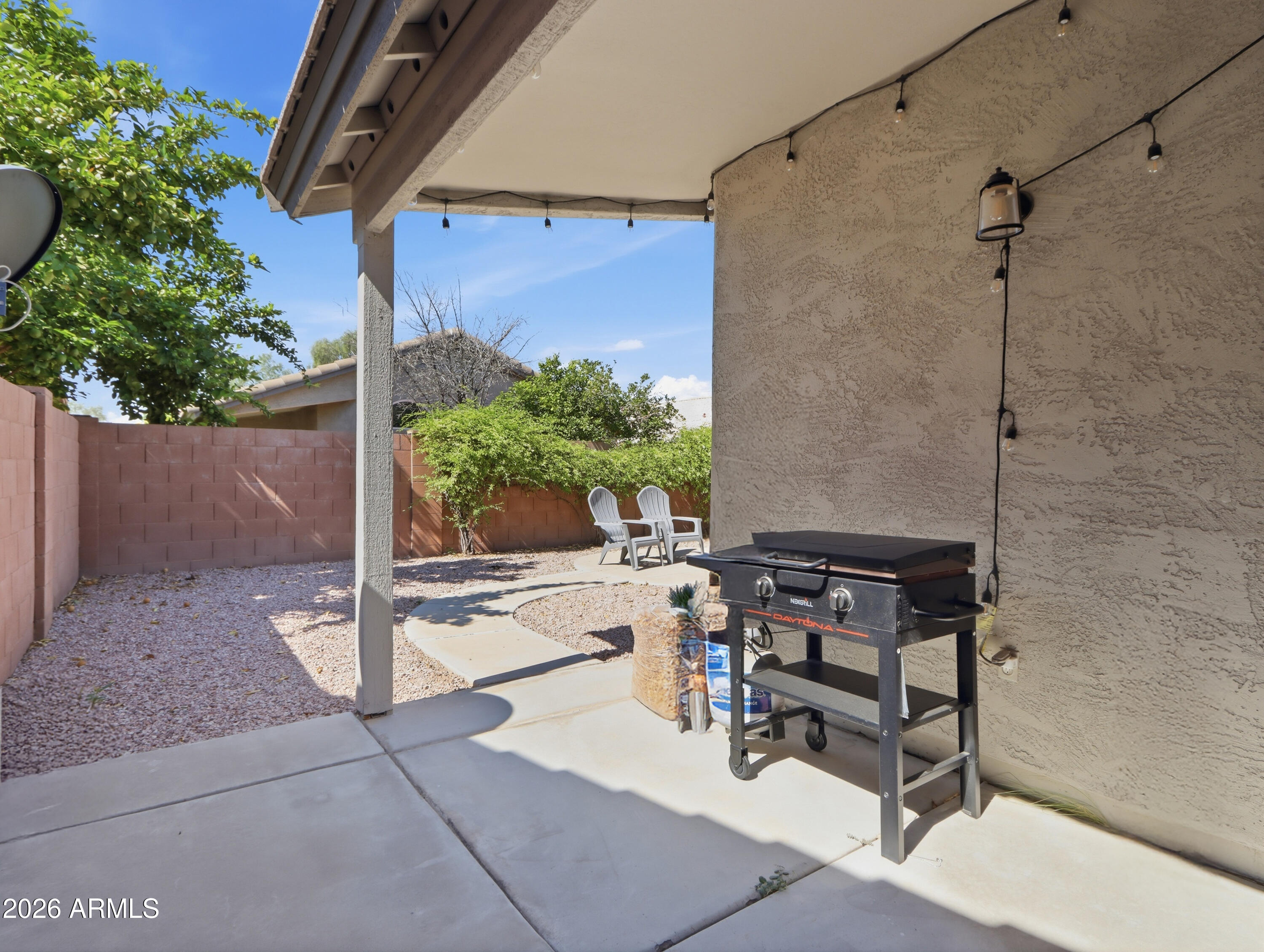 2135 E DANBURY Road