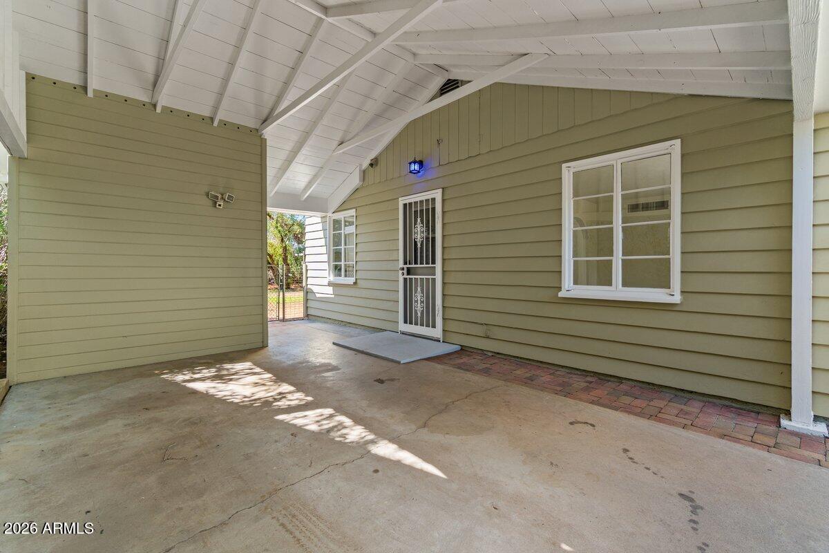 4530 N 10TH Street