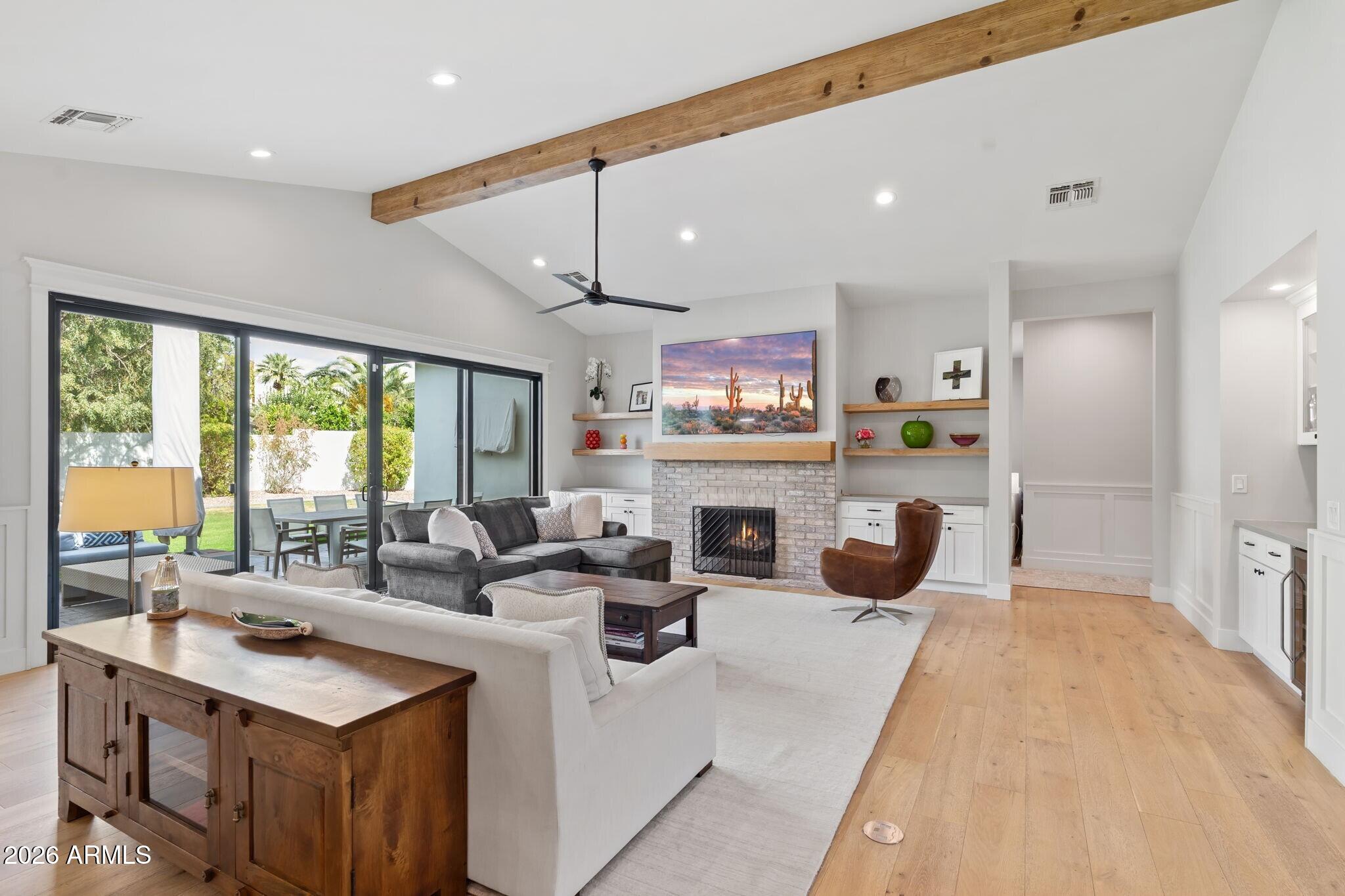 4164 E Camelback Road
