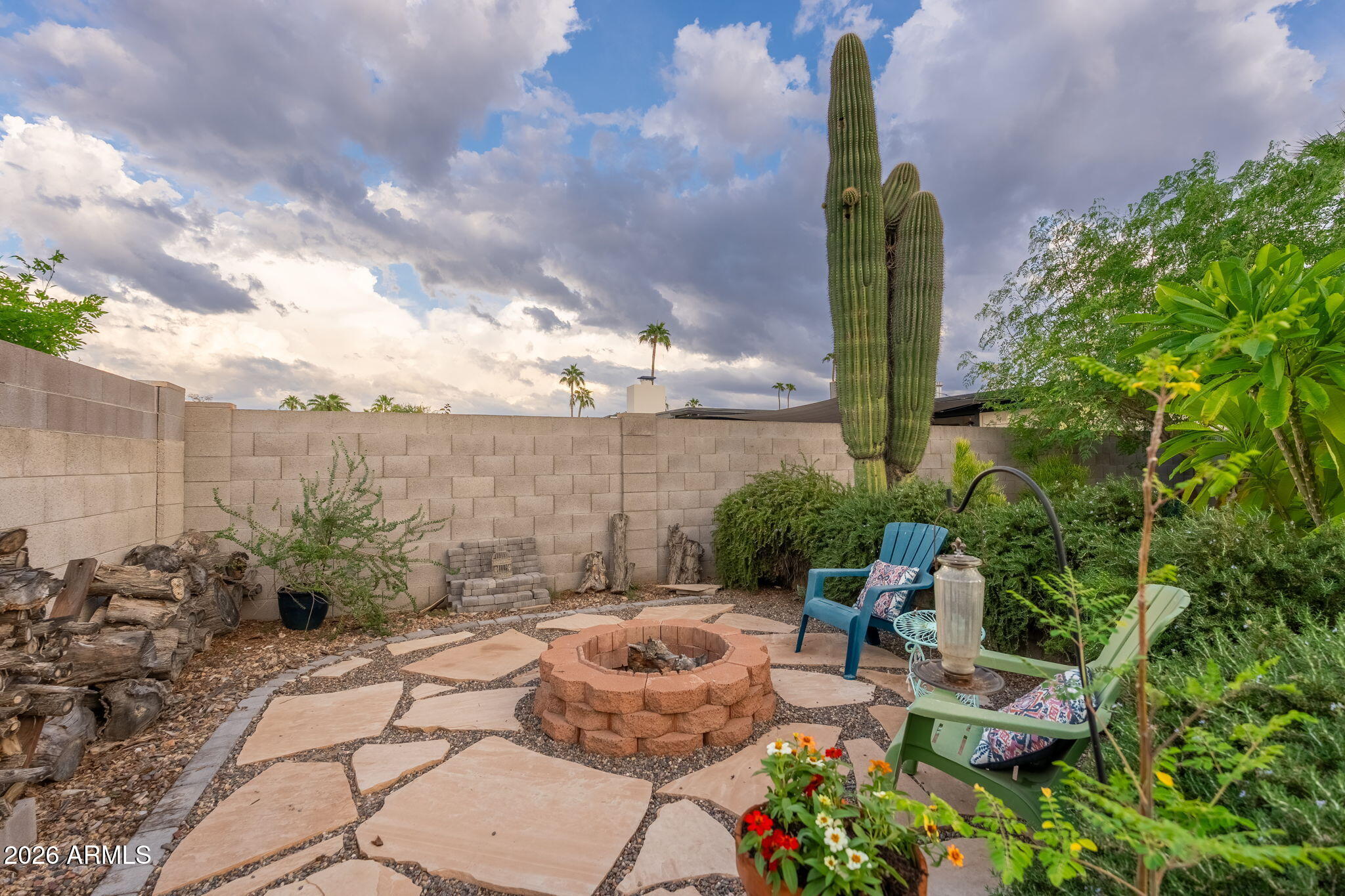 4150 E BERYL Lane