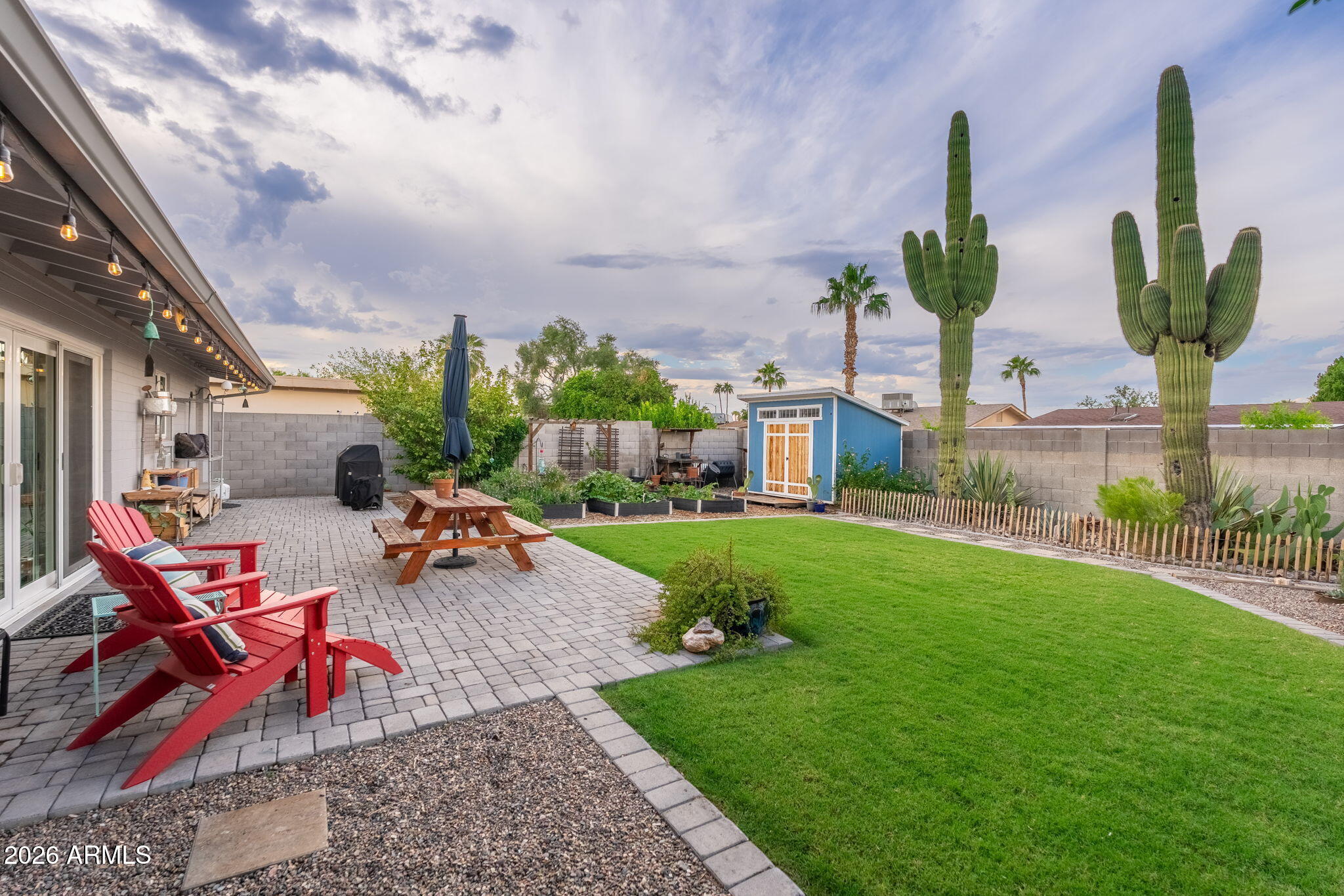 4150 E BERYL Lane
