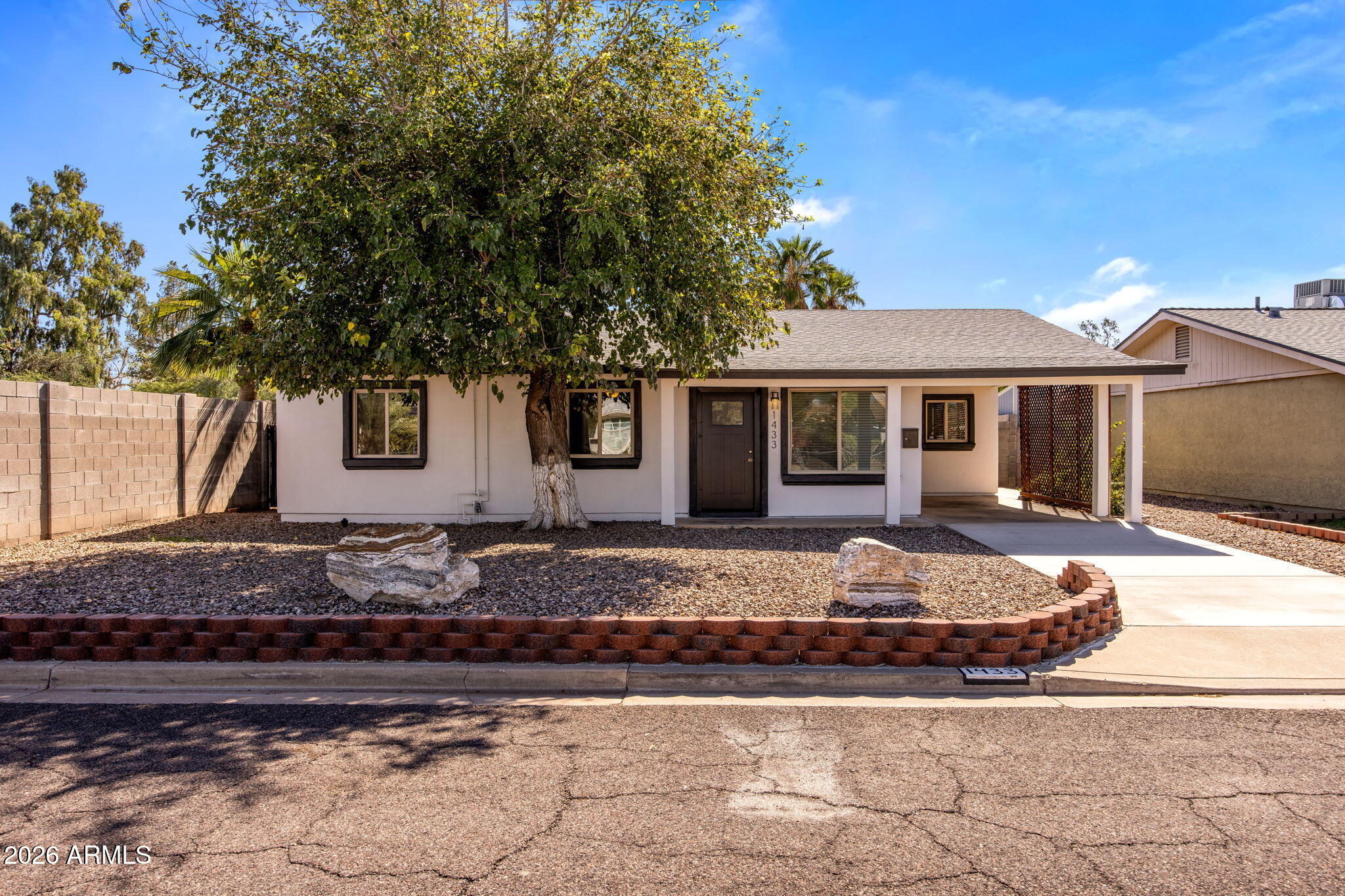 1433 E Windsor Avenue Phoenix AZ