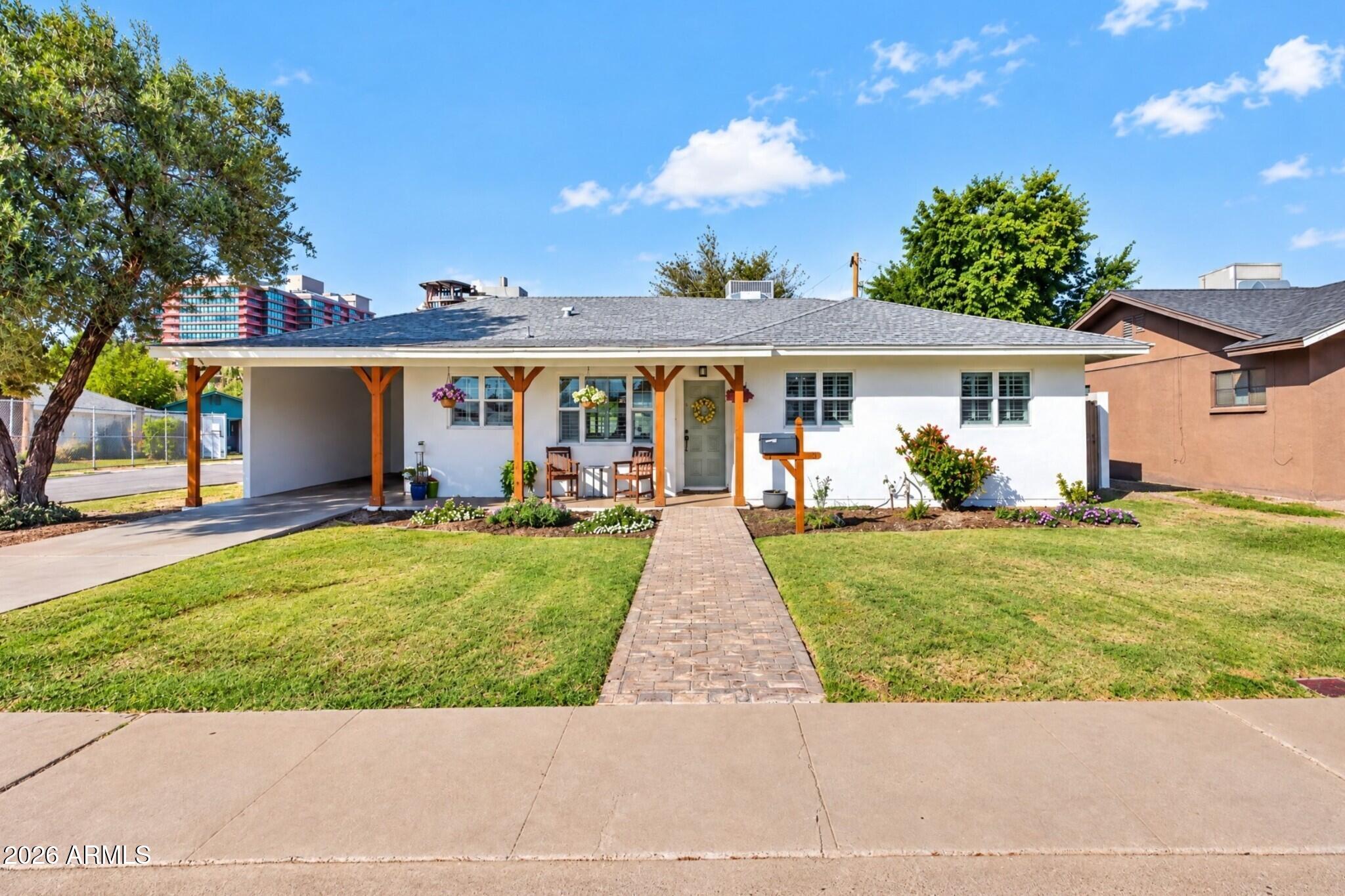 2434 E Highland Avenue Phoenix AZ