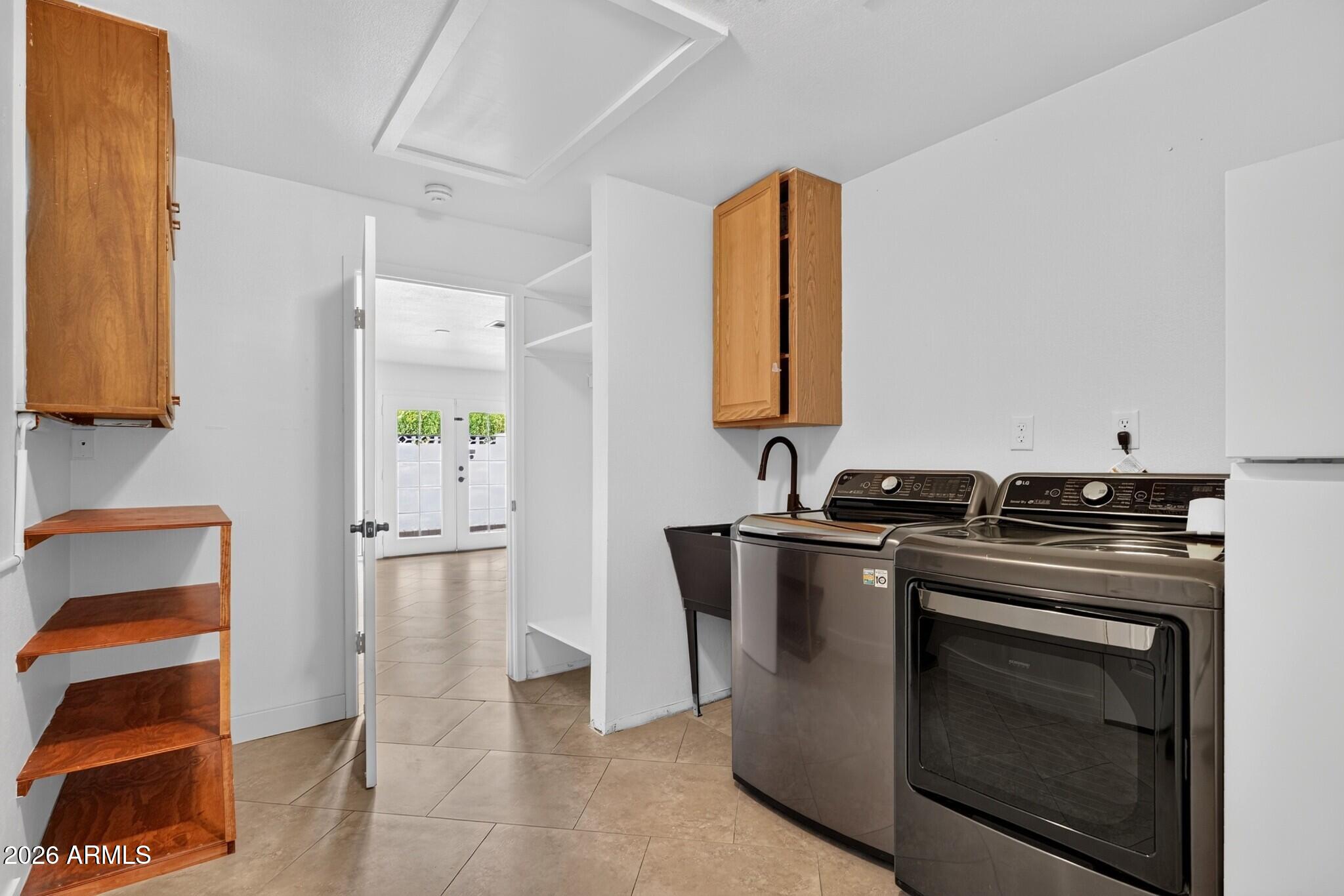 2628 N 49TH Place