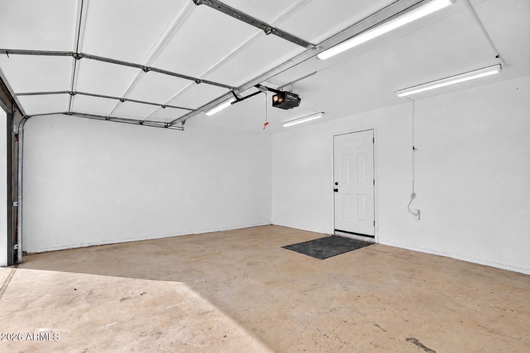 2628 N 49TH Place