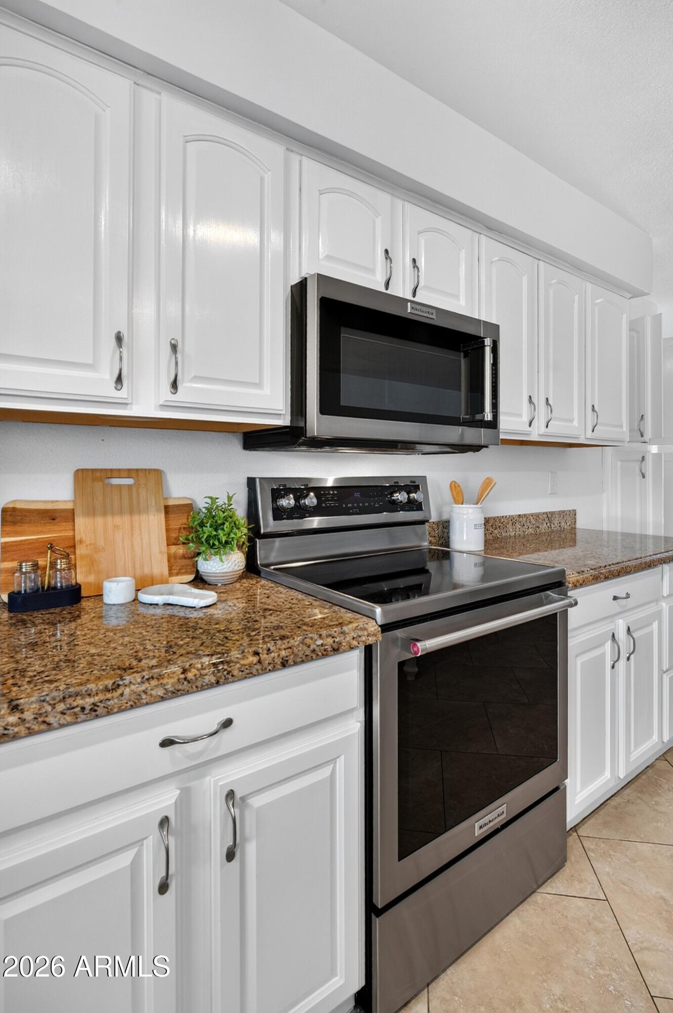 2628 N 49TH Place