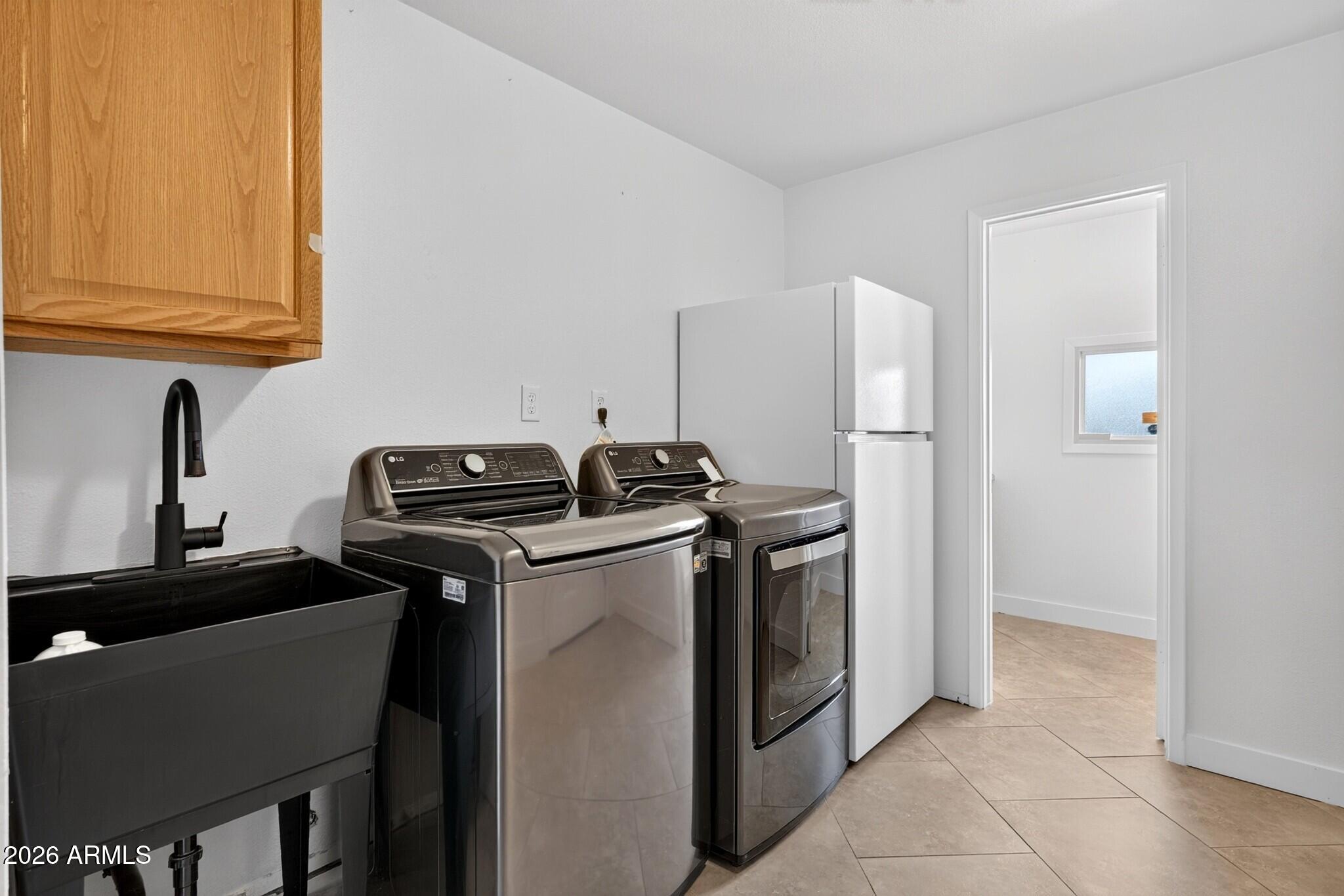 2628 N 49TH Place