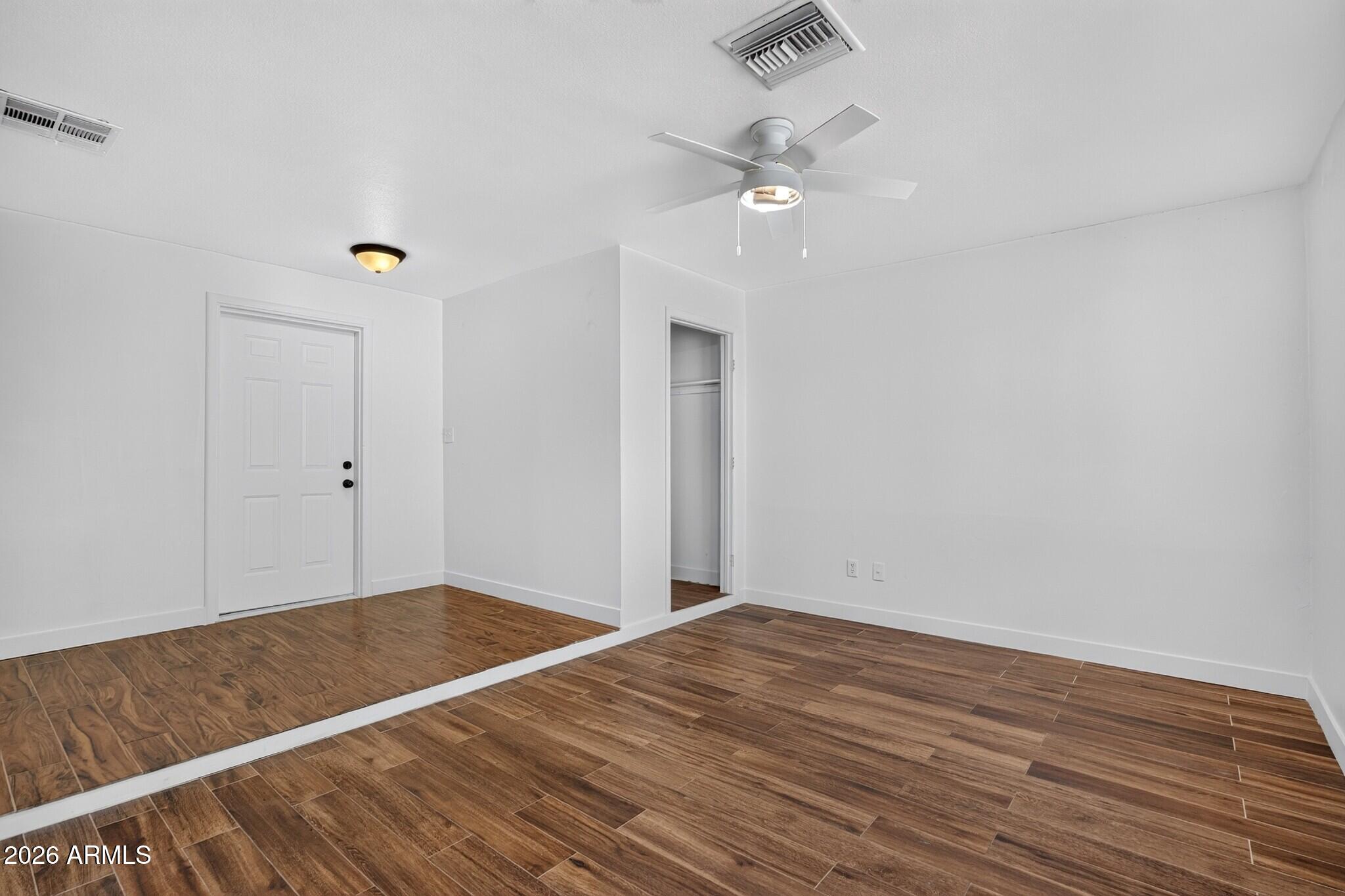 2628 N 49TH Place