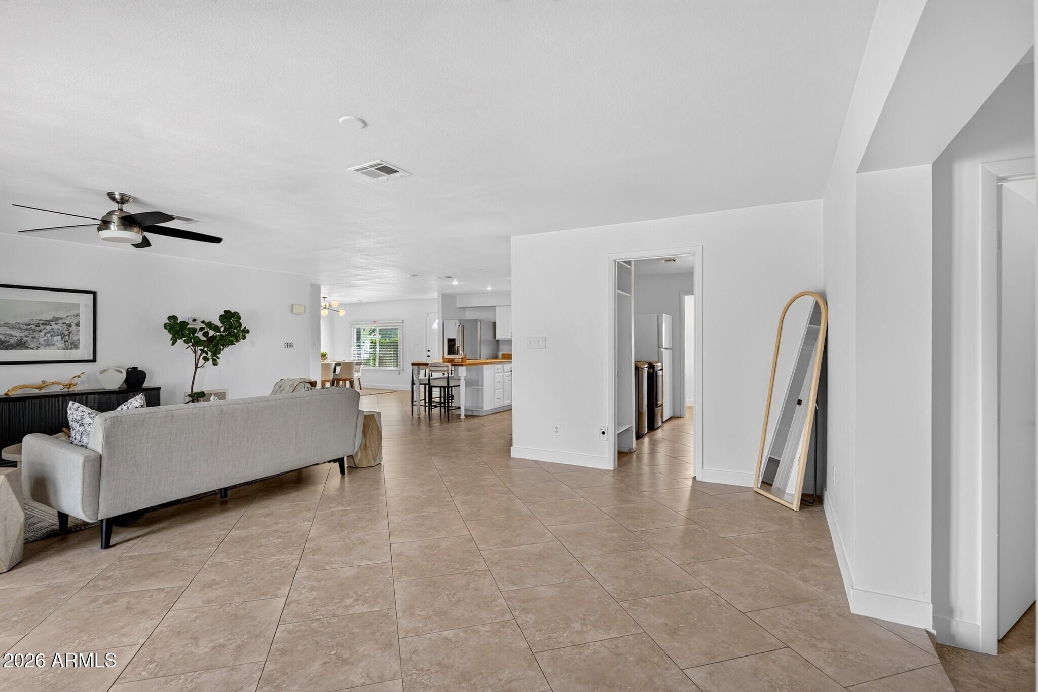 2628 N 49TH Place