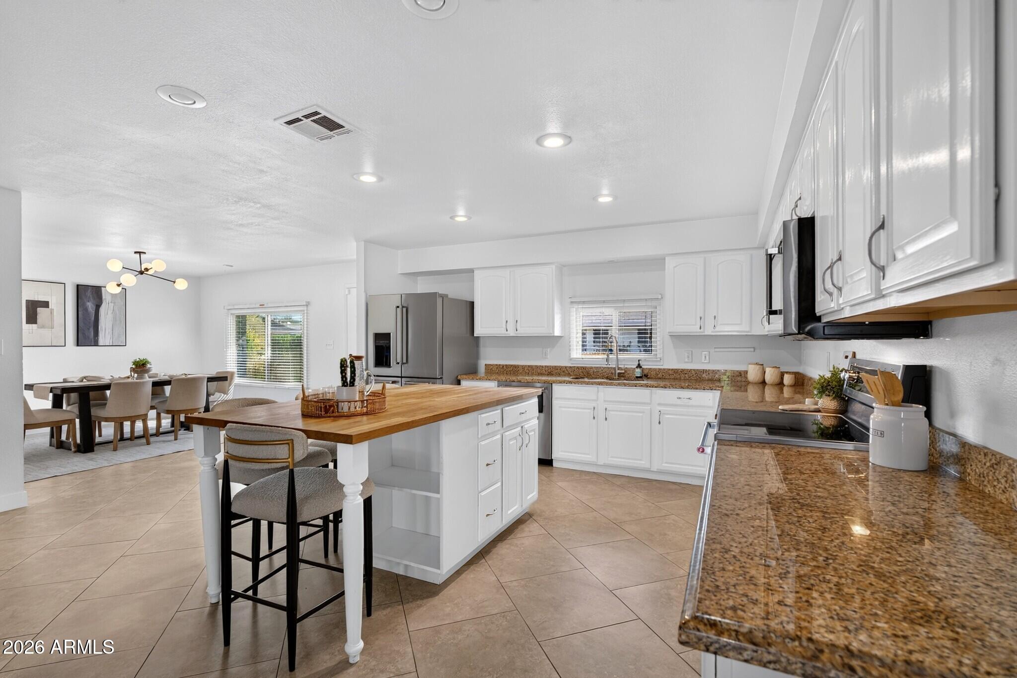 2628 N 49TH Place