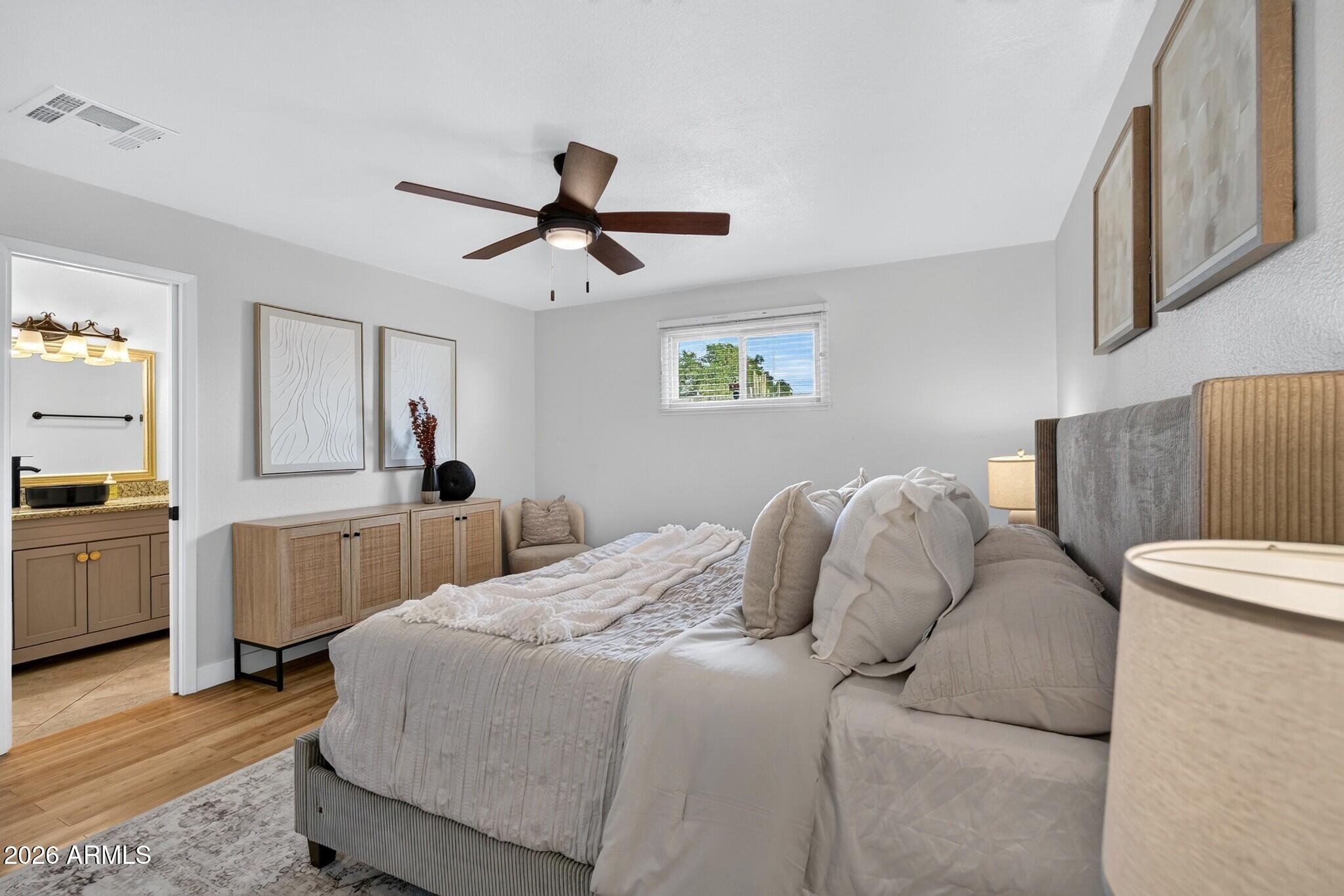 2628 N 49TH Place